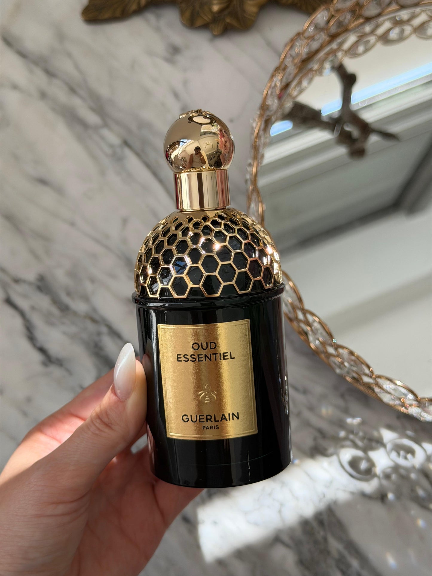 GUERLAIN Absolus Allegoria Oud Essentiel - Eau De Parfum
A Stirring Oud with Sensual Accents