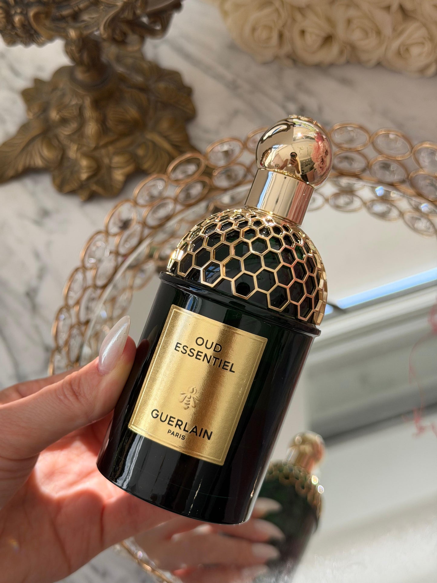 GUERLAIN Absolus Allegoria Oud Essentiel - Eau De Parfum
A Stirring Oud with Sensual Accents