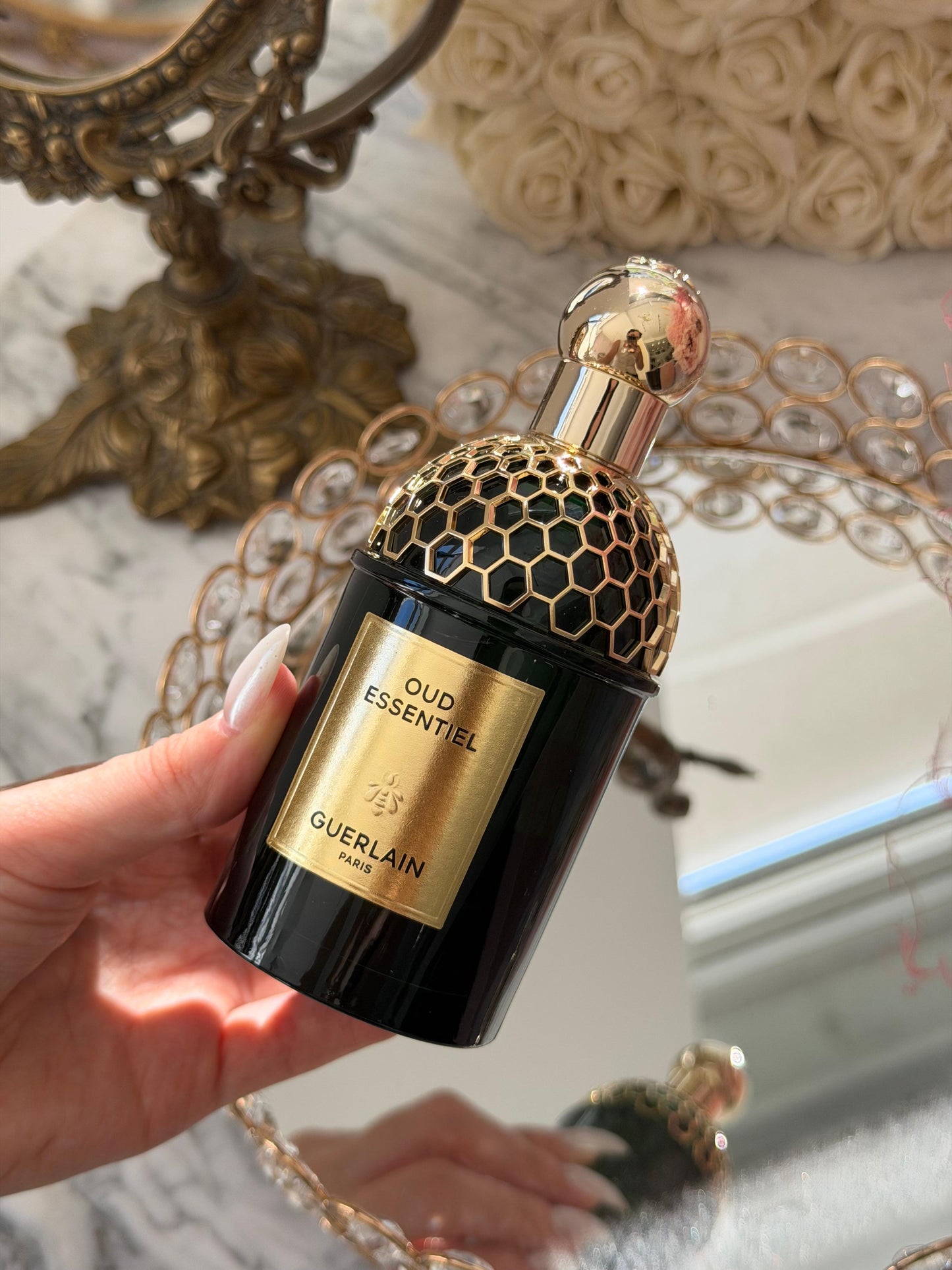 GUERLAIN Absolus Allegoria Oud Essentiel - Eau De Parfum
A Stirring Oud with Sensual Accents