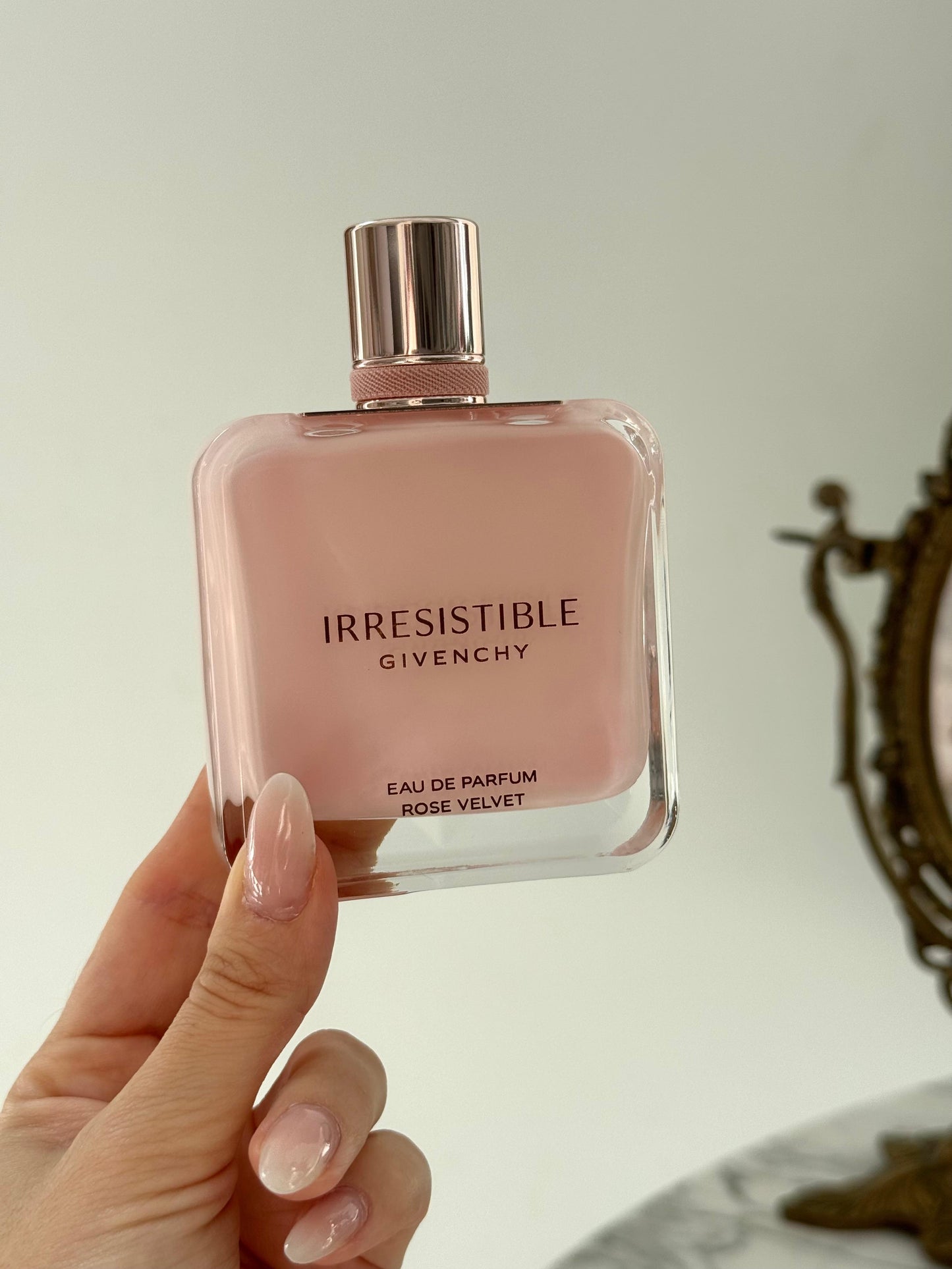 GIVENCHY Irresistible Rose Velvet
Eau de Parfum 80ml
Floral, Chypre, Musky