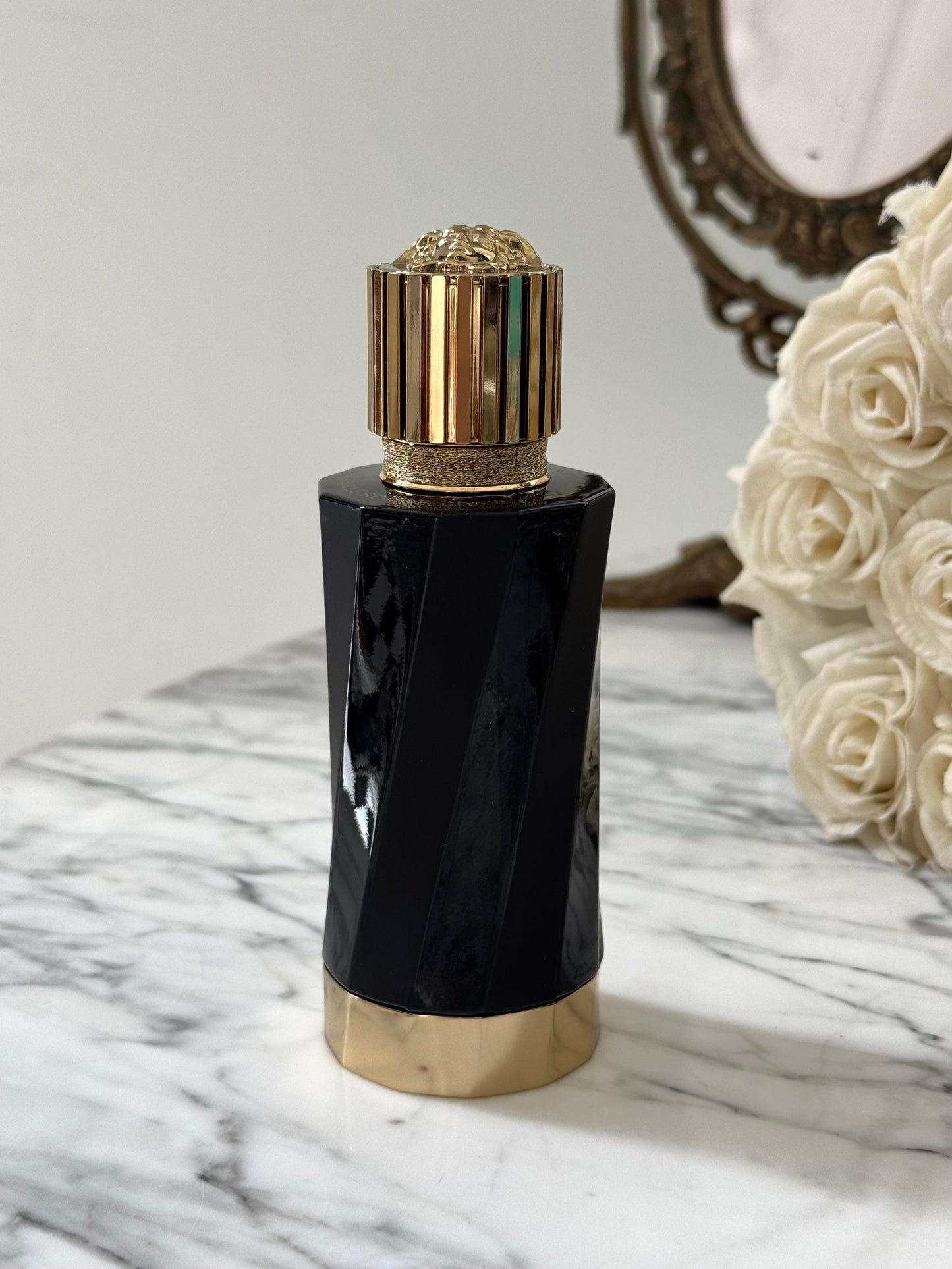 VERSACE ATELIER Vanille Rouge Eau De Parfum