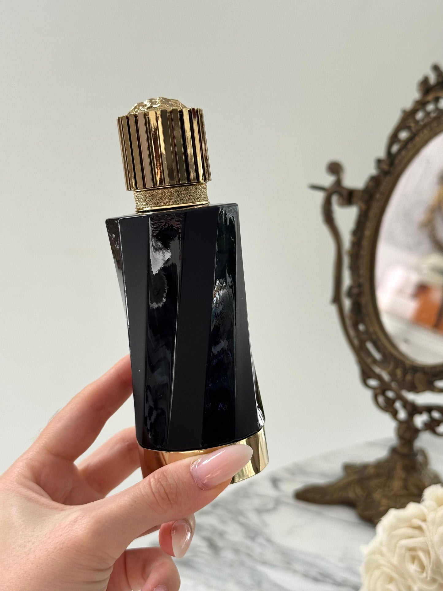 VERSACE ATELIER Vanille Rouge Eau De Parfum