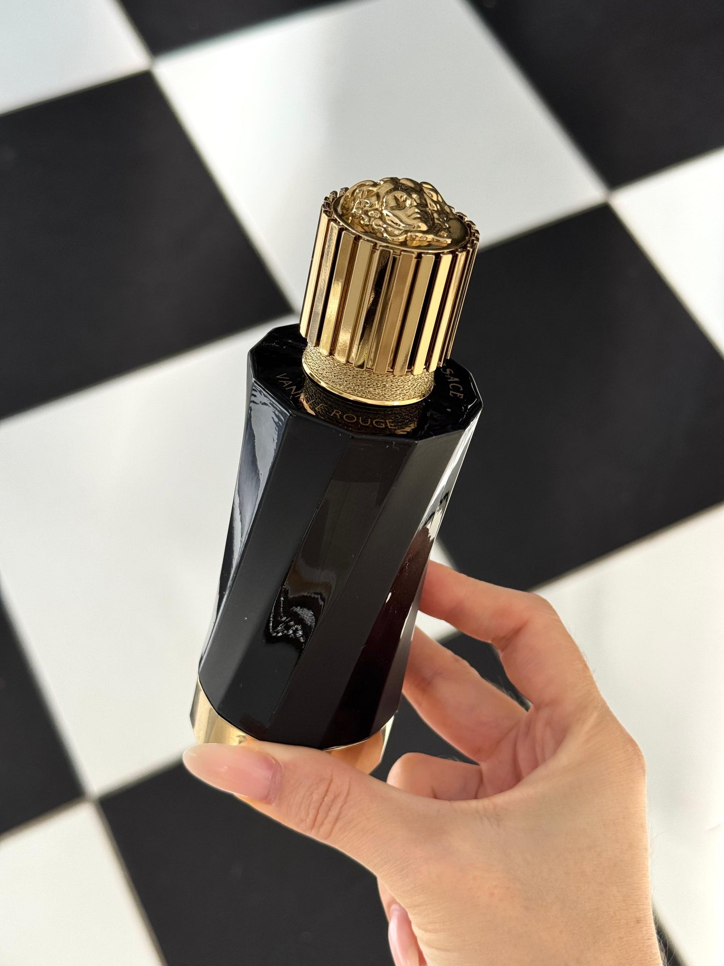 VERSACE ATELIER Vanille Rouge Eau De Parfum