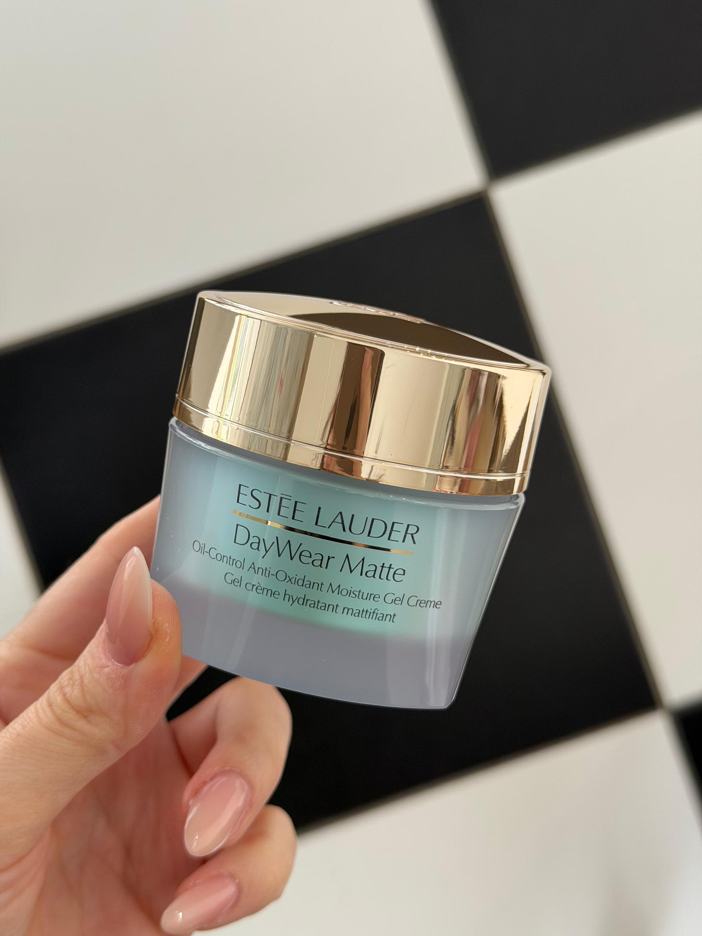 ESTÉE LAUDER DayWear Matte Moisturizer
Oil-Control Anti-Oxidant Hydratation Moisture Gel Creme - Oily Skin
