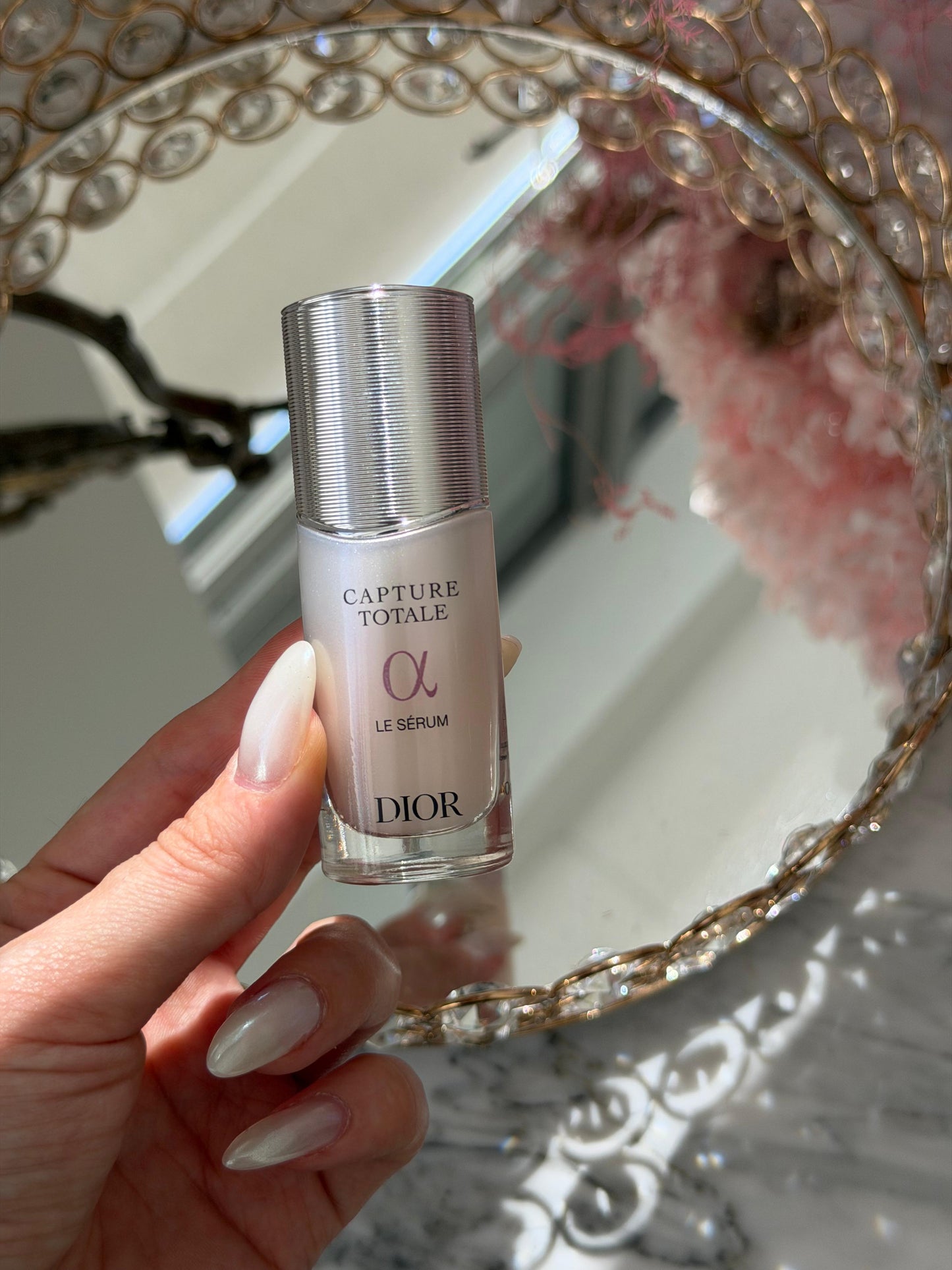 DIOR Capture Totale Le Sérum
Face and Neck Youth Revealing Serum