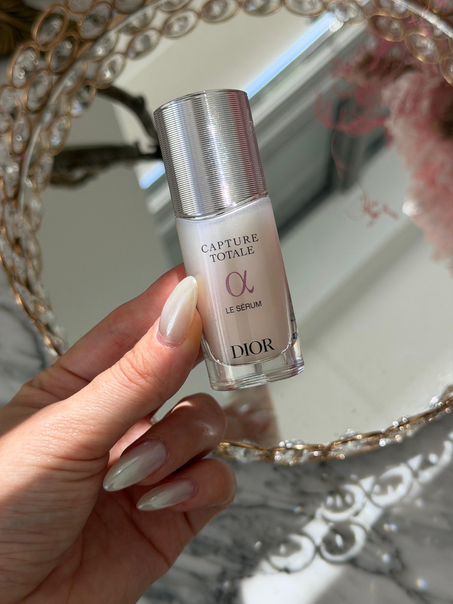 DIOR Capture Totale Le Sérum
Face and Neck Youth Revealing Serum