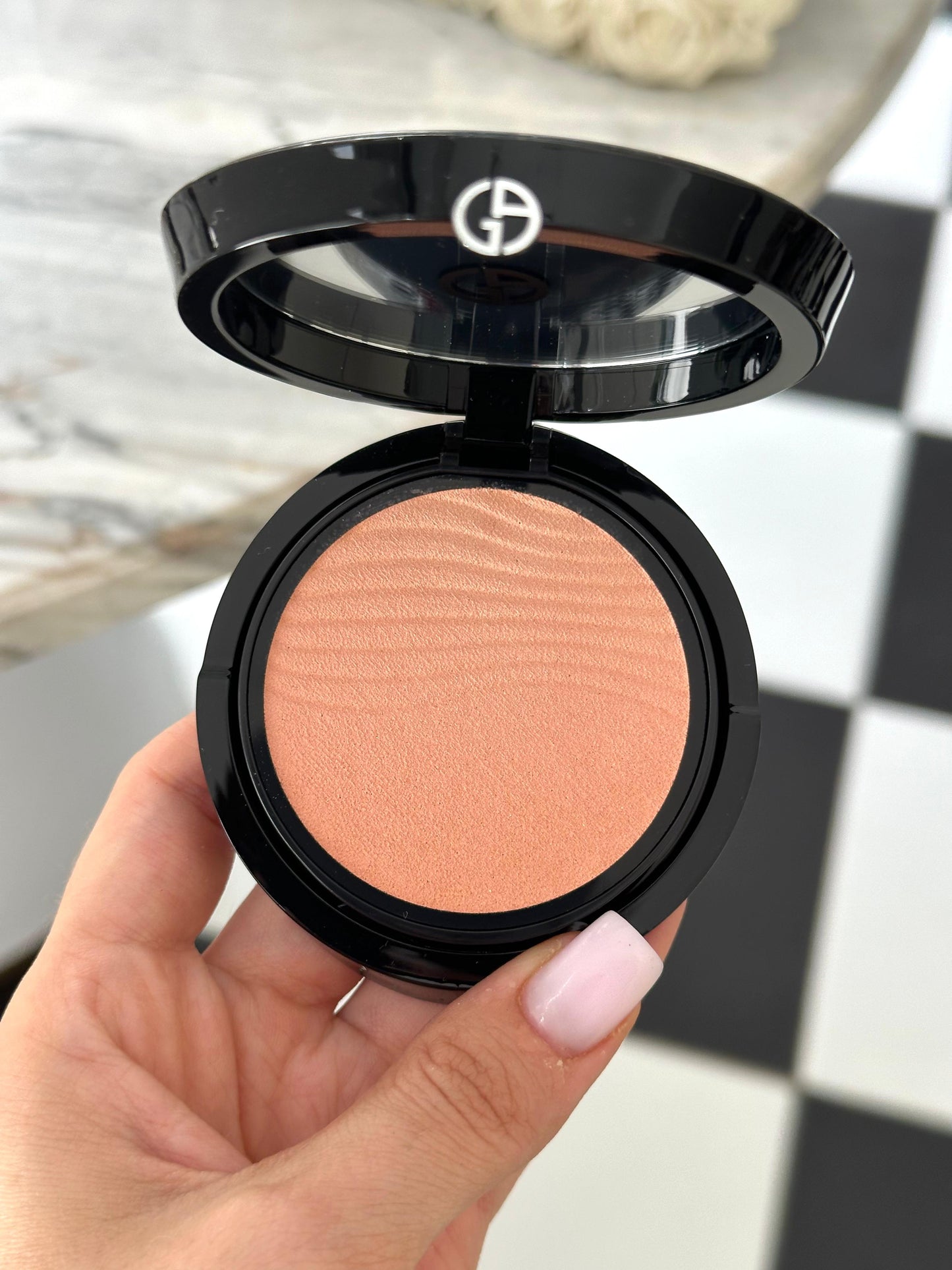 ARMANI Beauty
Italian Sun Summer Highlighting Fusion Powder