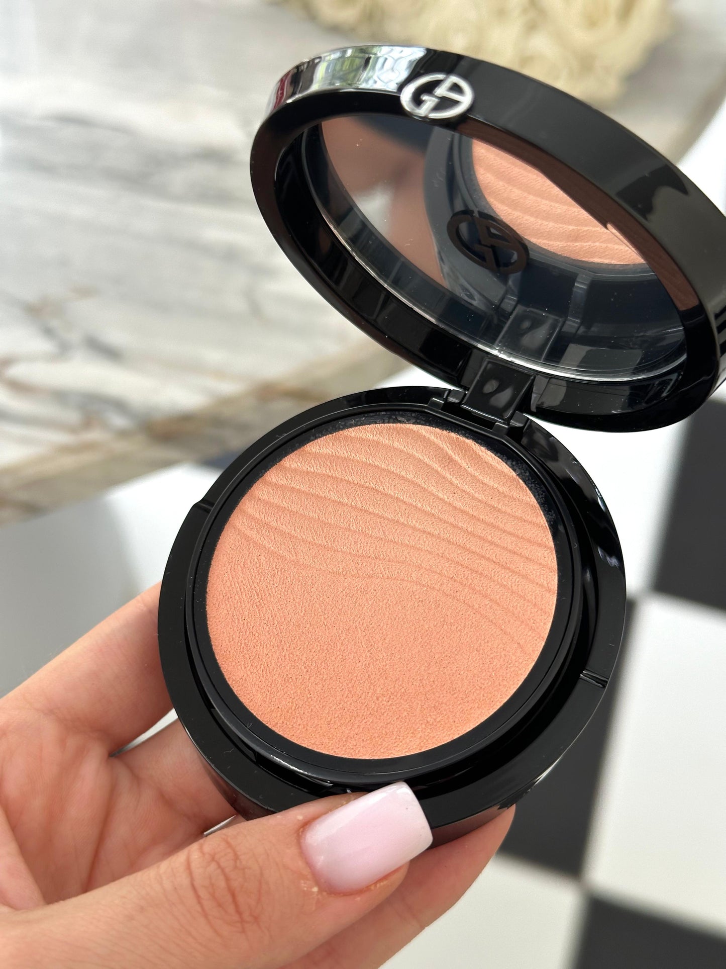 ARMANI Beauty
Italian Sun Summer Highlighting Fusion Powder