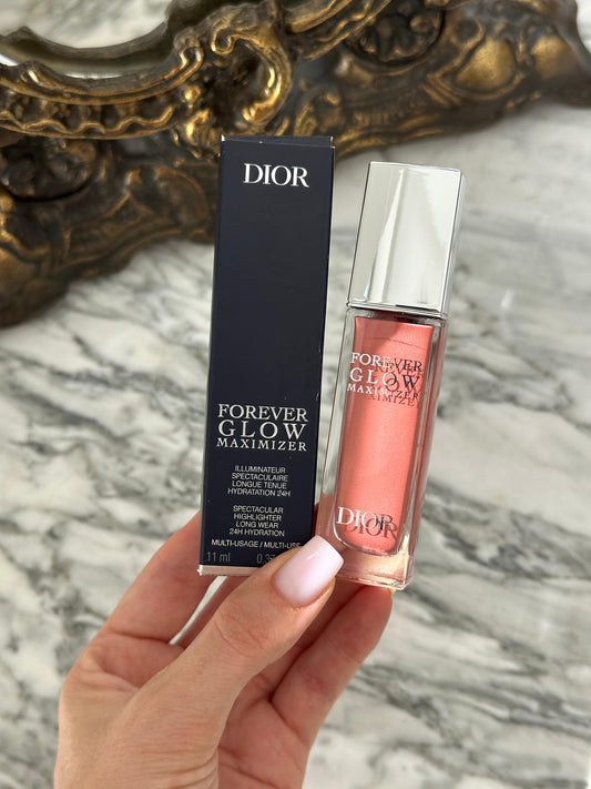 DIOR Forever Glow Maximizer
Liquid Highlighter - Long Wear - Intense Luminous And Multi-Use