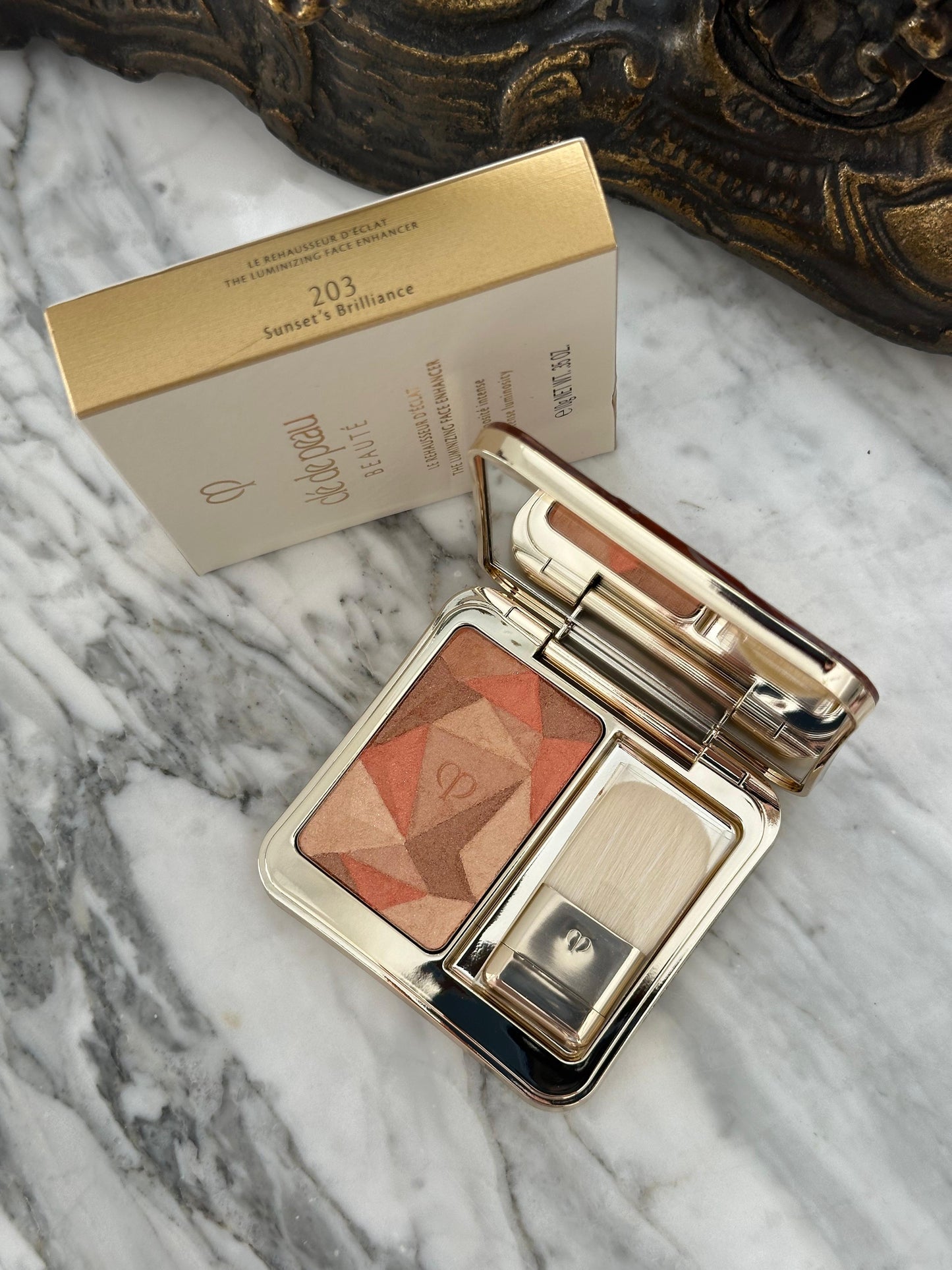 CLÉ DE PEAU BEAUTÉ Highlighter - The Luminizing Face Enhancer
