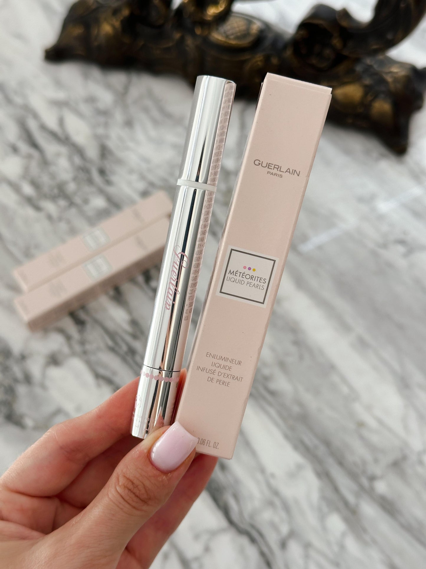 GUERLAIN
Météorites Liquid Pearls Highlighter