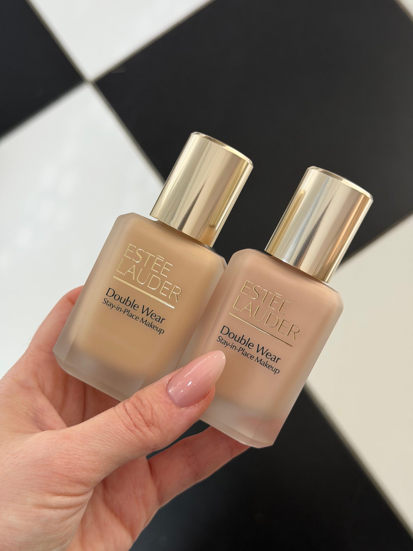 ESTÉE LAUDER Double Wear (New)
Stay-in-Place Longwear Matte Foundation