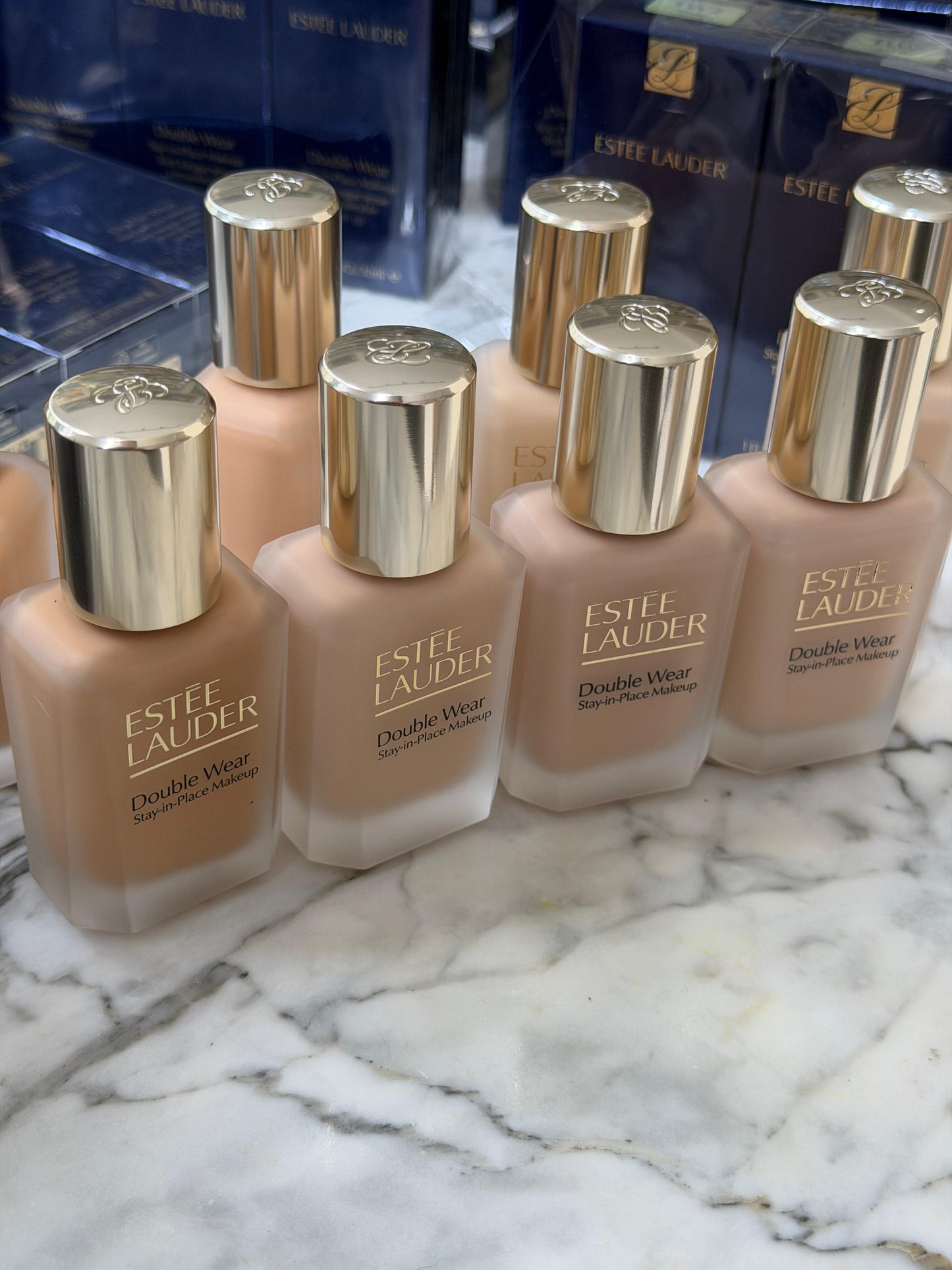 ESTÉE LAUDER Double Wear (New)
Stay-in-Place Longwear Matte Foundation