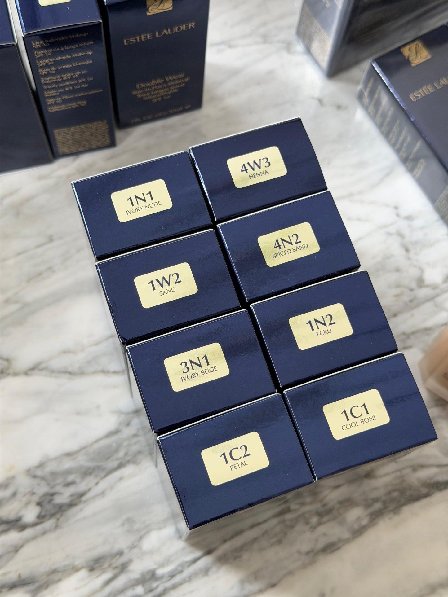 ESTÉE LAUDER Double Wear (New)
Stay-in-Place Longwear Matte Foundation