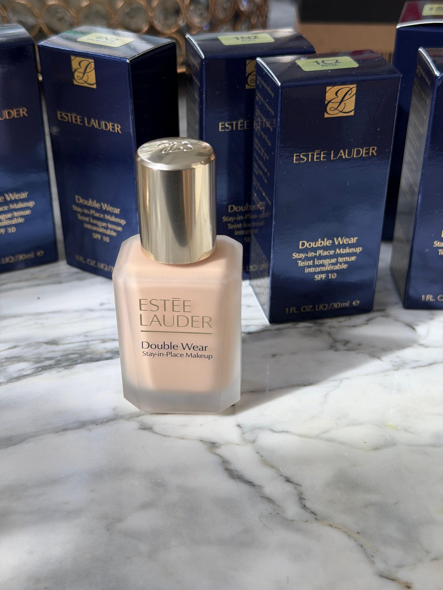 ESTÉE LAUDER Double Wear (New)
Stay-in-Place Longwear Matte Foundation