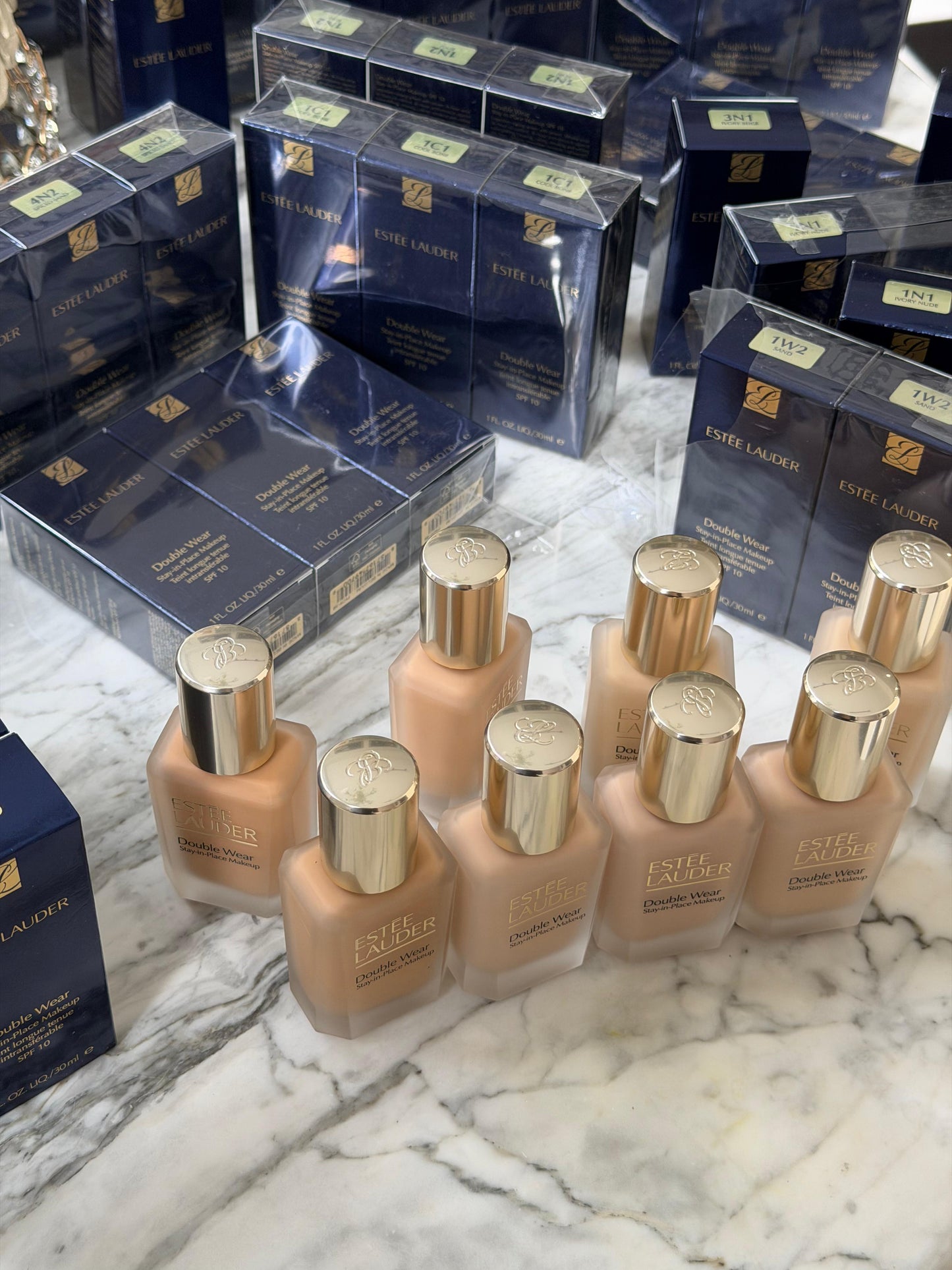 ESTÉE LAUDER Double Wear (New)
Stay-in-Place Longwear Matte Foundation