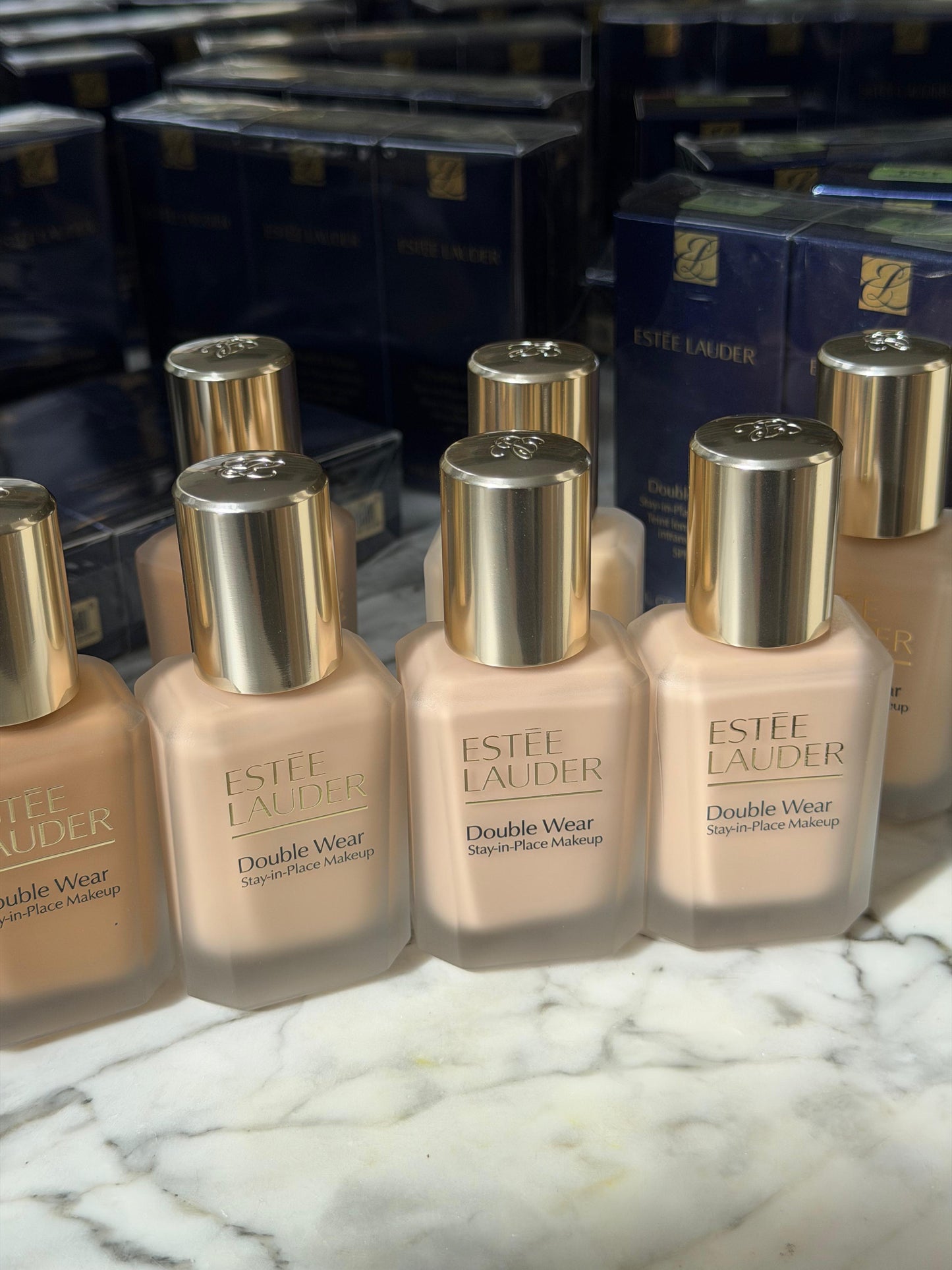 ESTÉE LAUDER Double Wear (New)
Stay-in-Place Longwear Matte Foundation