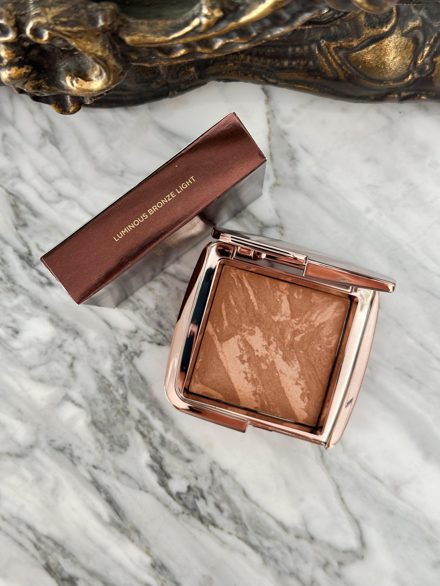 HOURGLASS Ambient™ Lighting Bronzer - Luminous Bronze Light