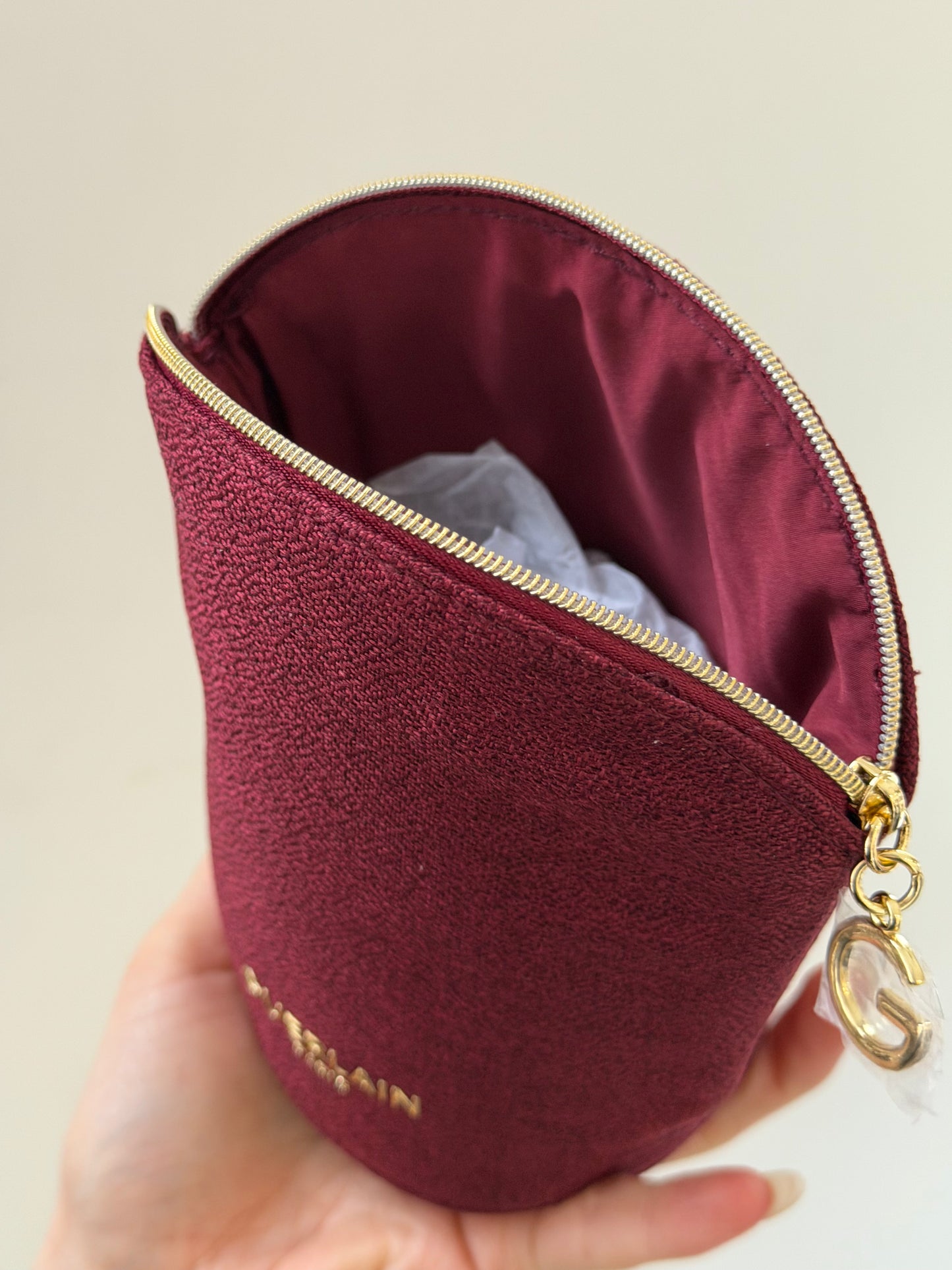 GUERLAIN
Beauty Pouch Gift