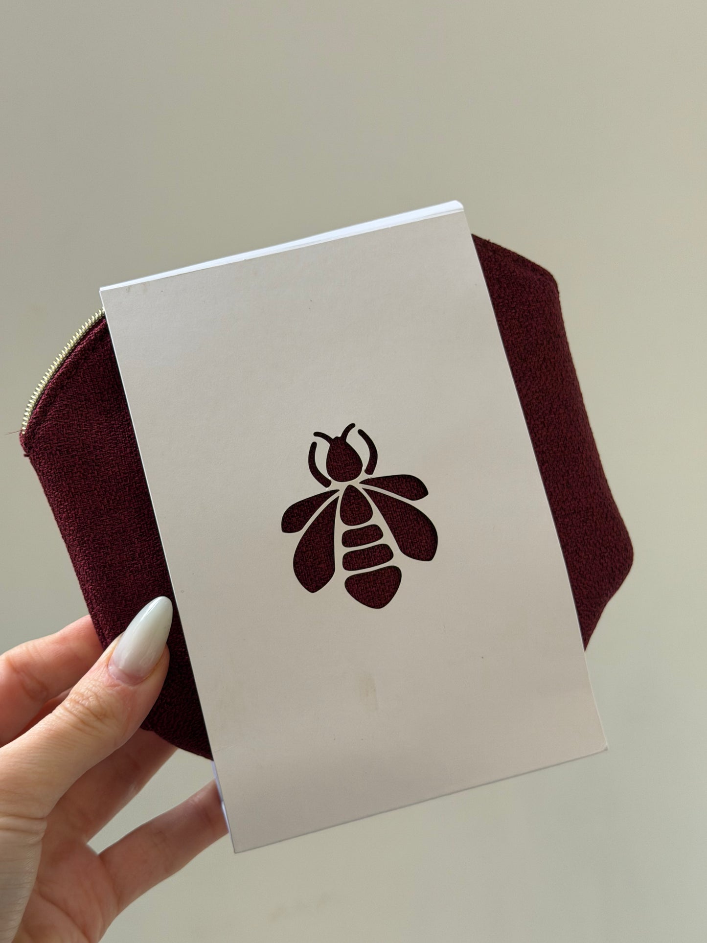 GUERLAIN
Beauty Pouch Gift