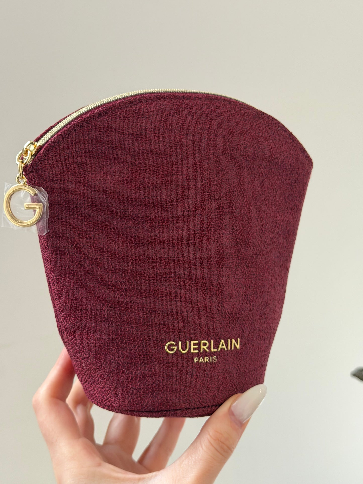 GUERLAIN
Beauty Pouch Gift
