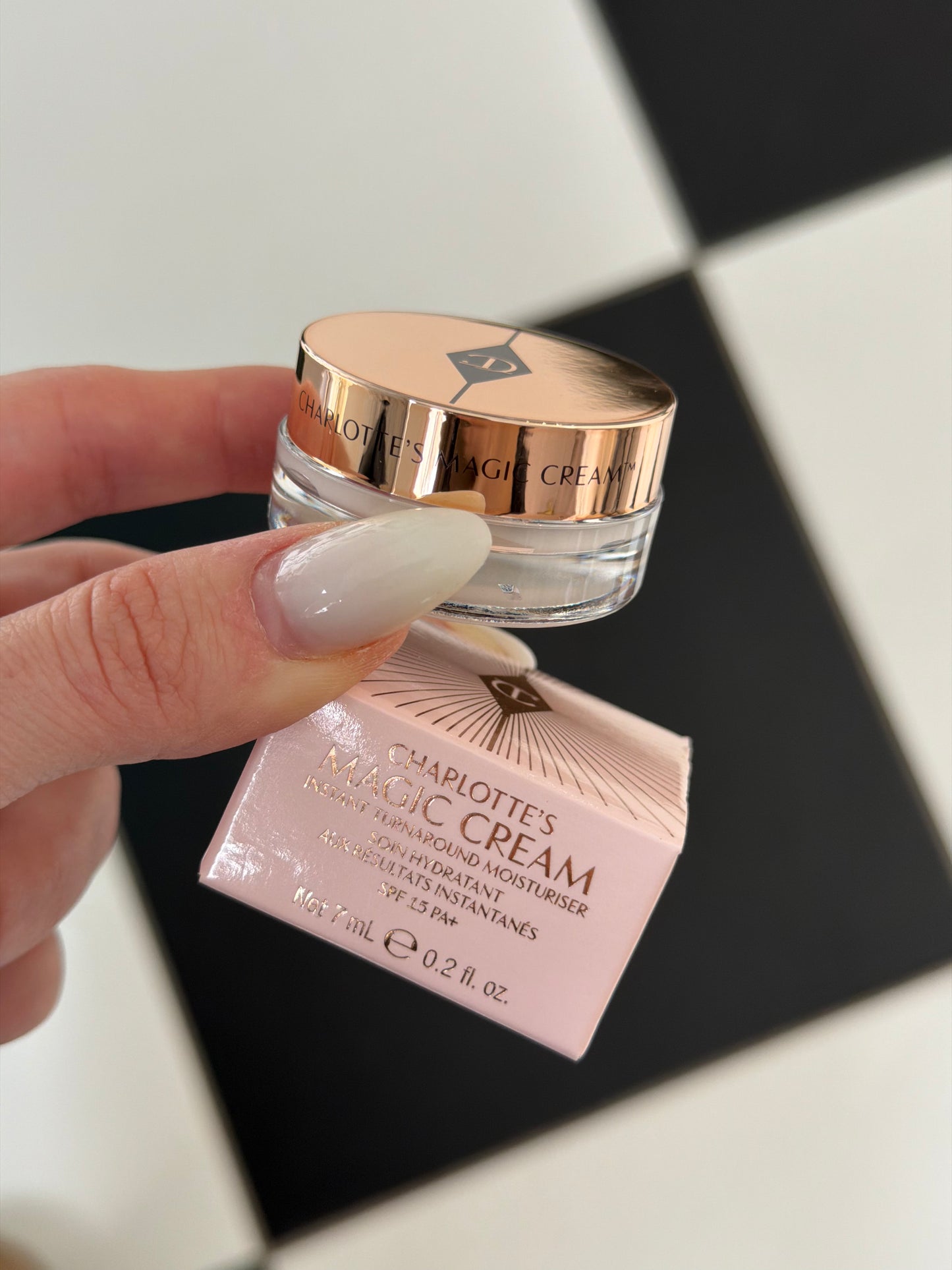 CHARLOTTE TILBURY Magic Cream
Instant Turnaround Moisturiser