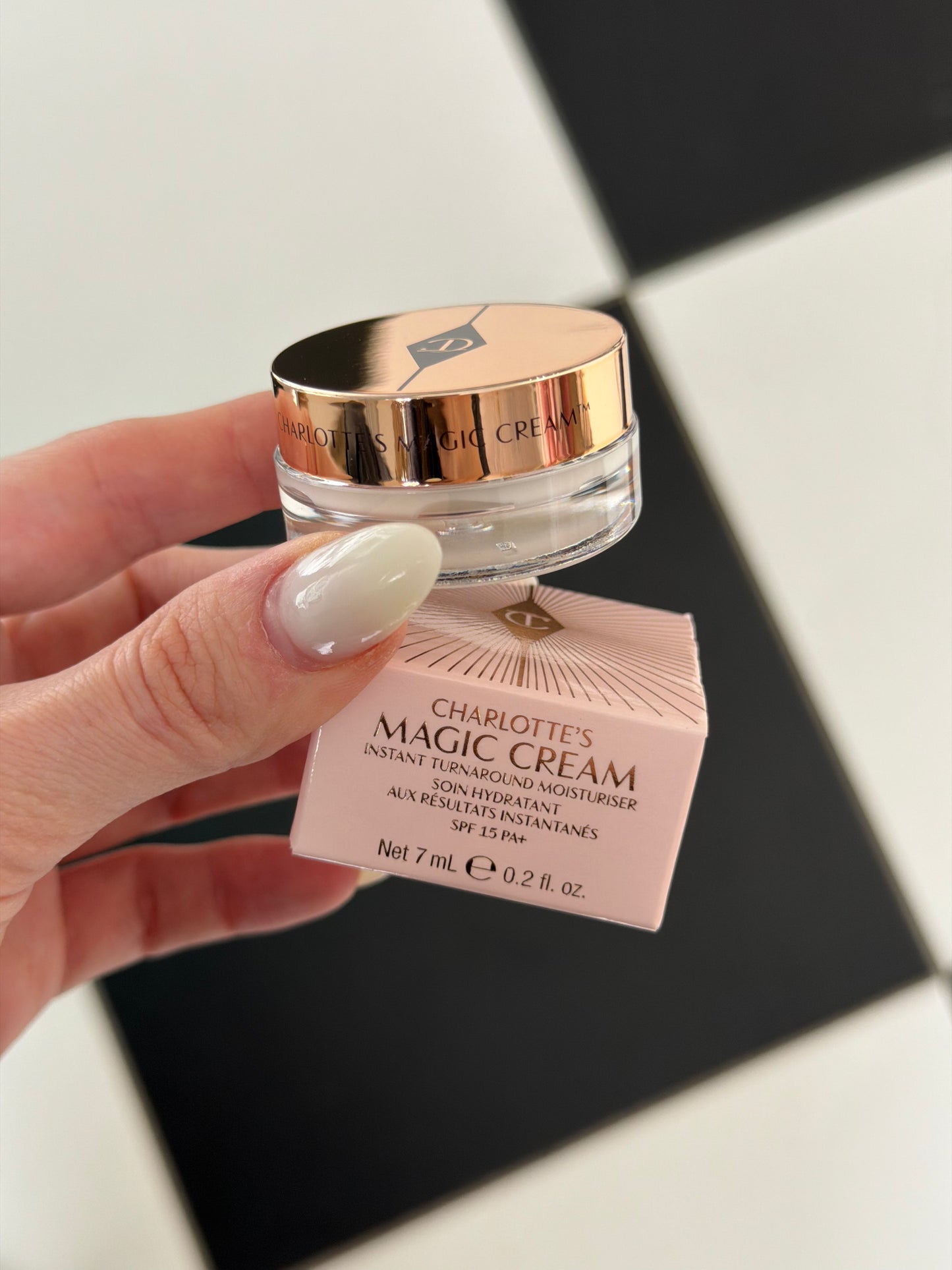 CHARLOTTE TILBURY Magic Cream
Instant Turnaround Moisturiser