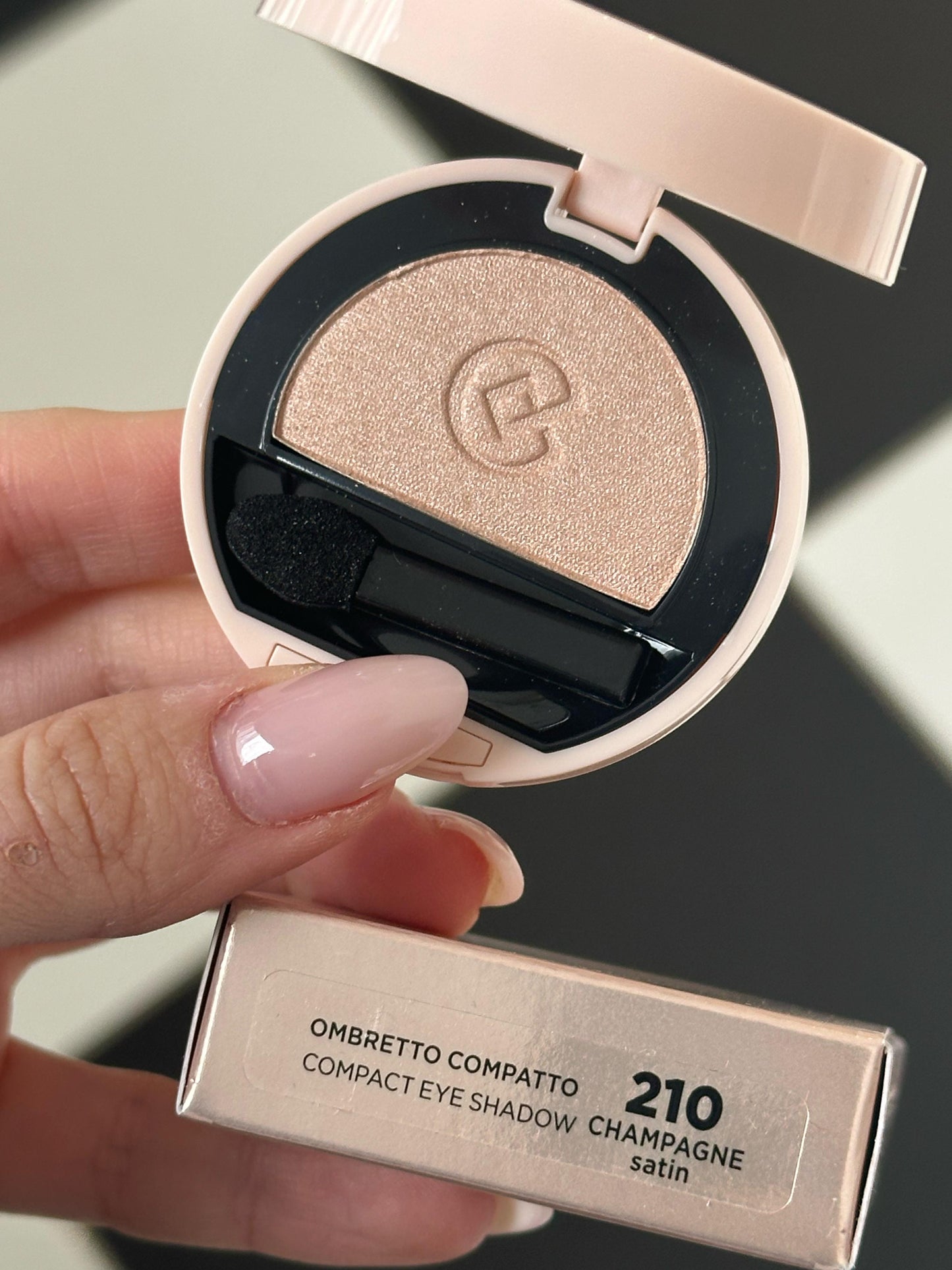 COLLISTAR
Impeccabile Compact Eye Shadow (210)