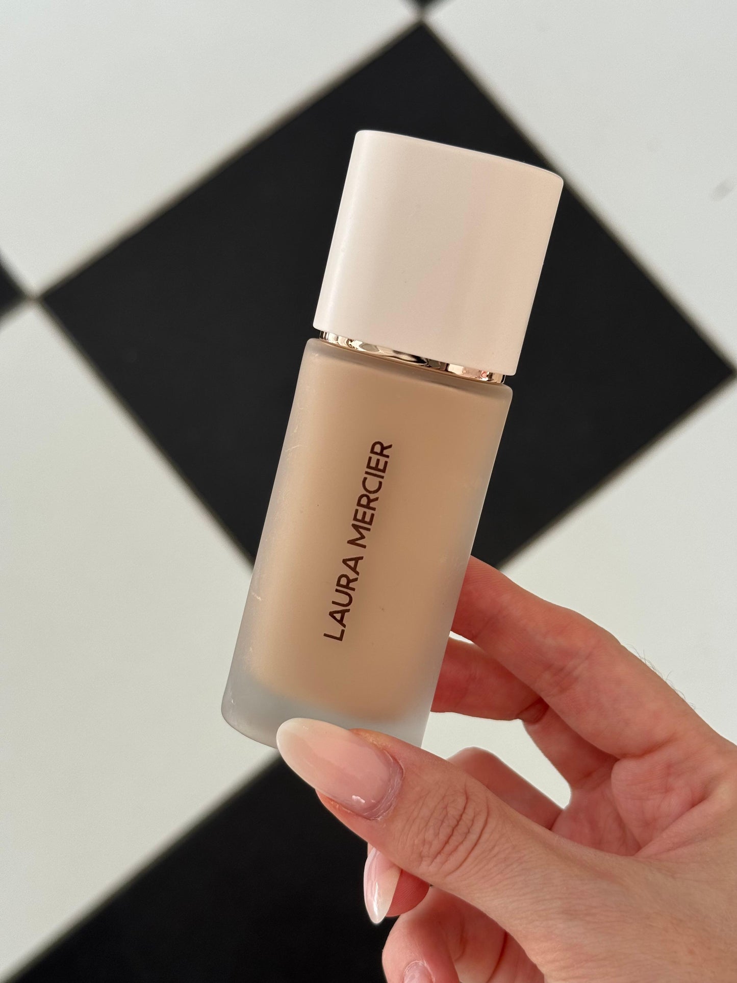 LAURA MERCIER Real Flawless Weightless Perfecting Foundation