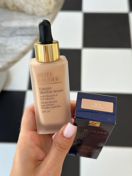 ESTÉE LAUDER Futurist SkinTint Serum Foundation (1C1)
With Botanical Oil Infusion SPF20