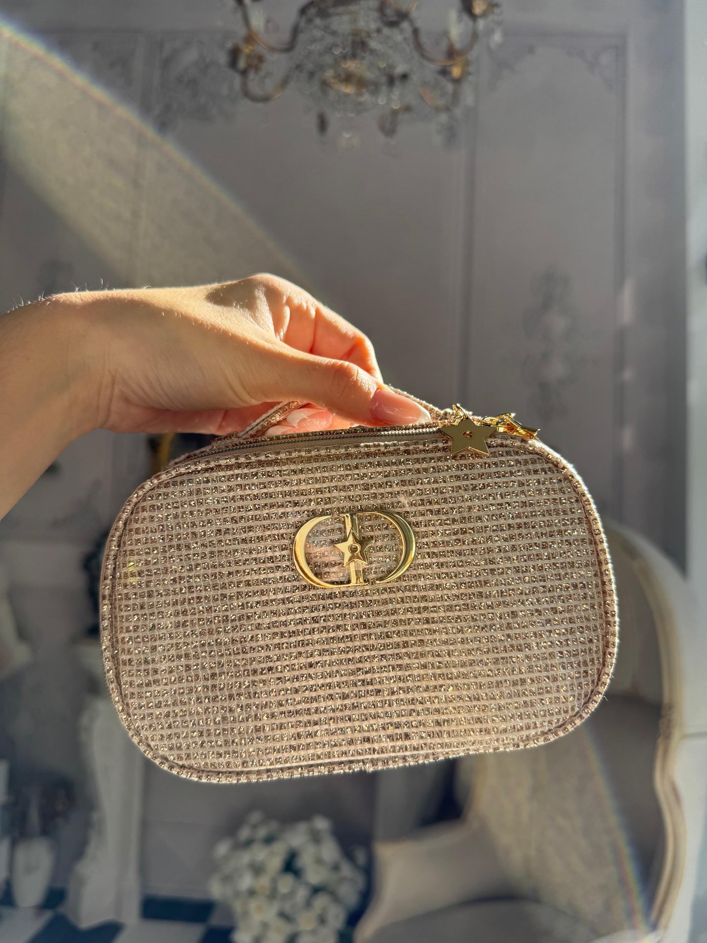 DIOR
Beauty Gold Pouch Gift