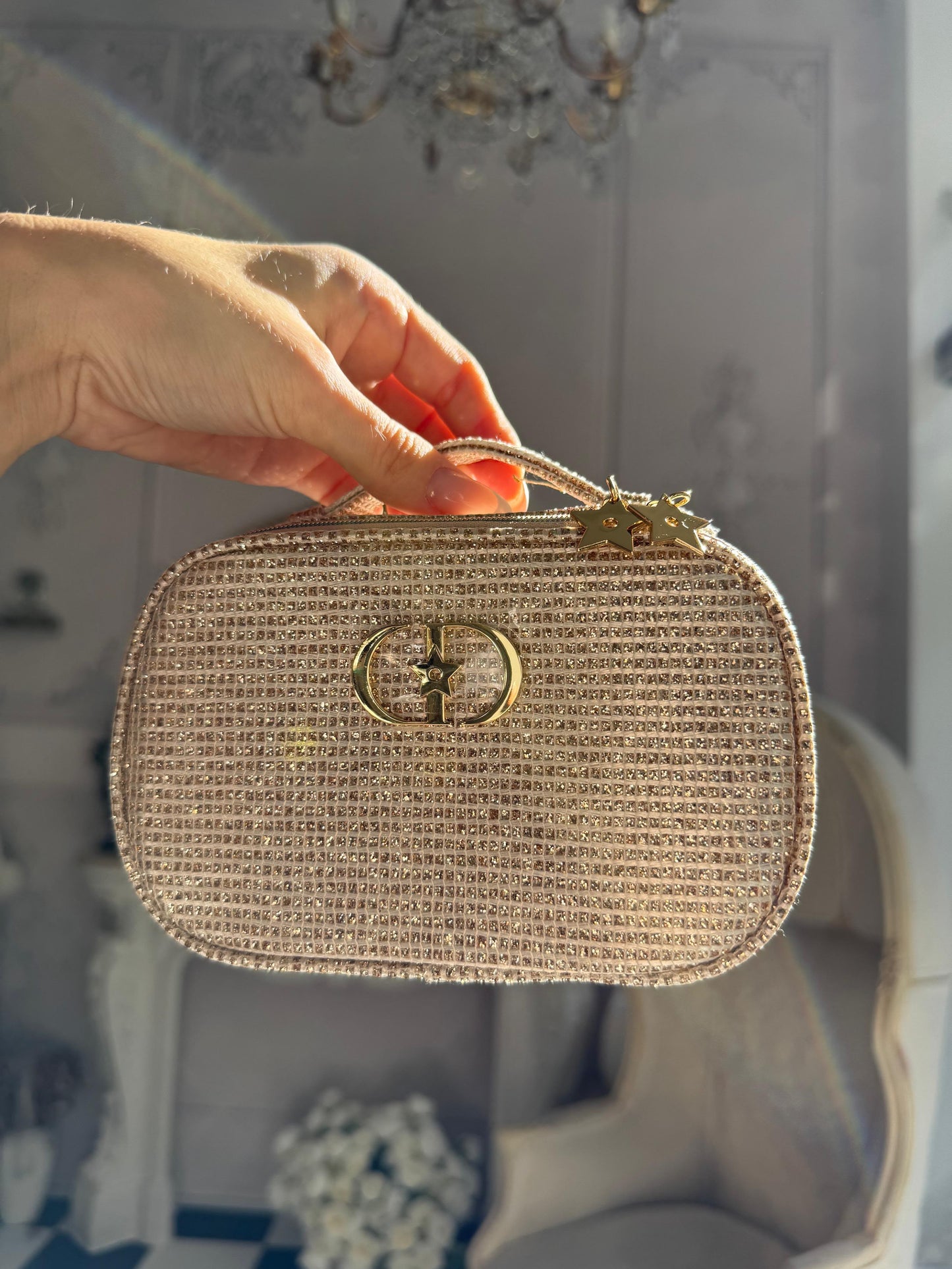 DIOR
Beauty Gold Pouch Gift