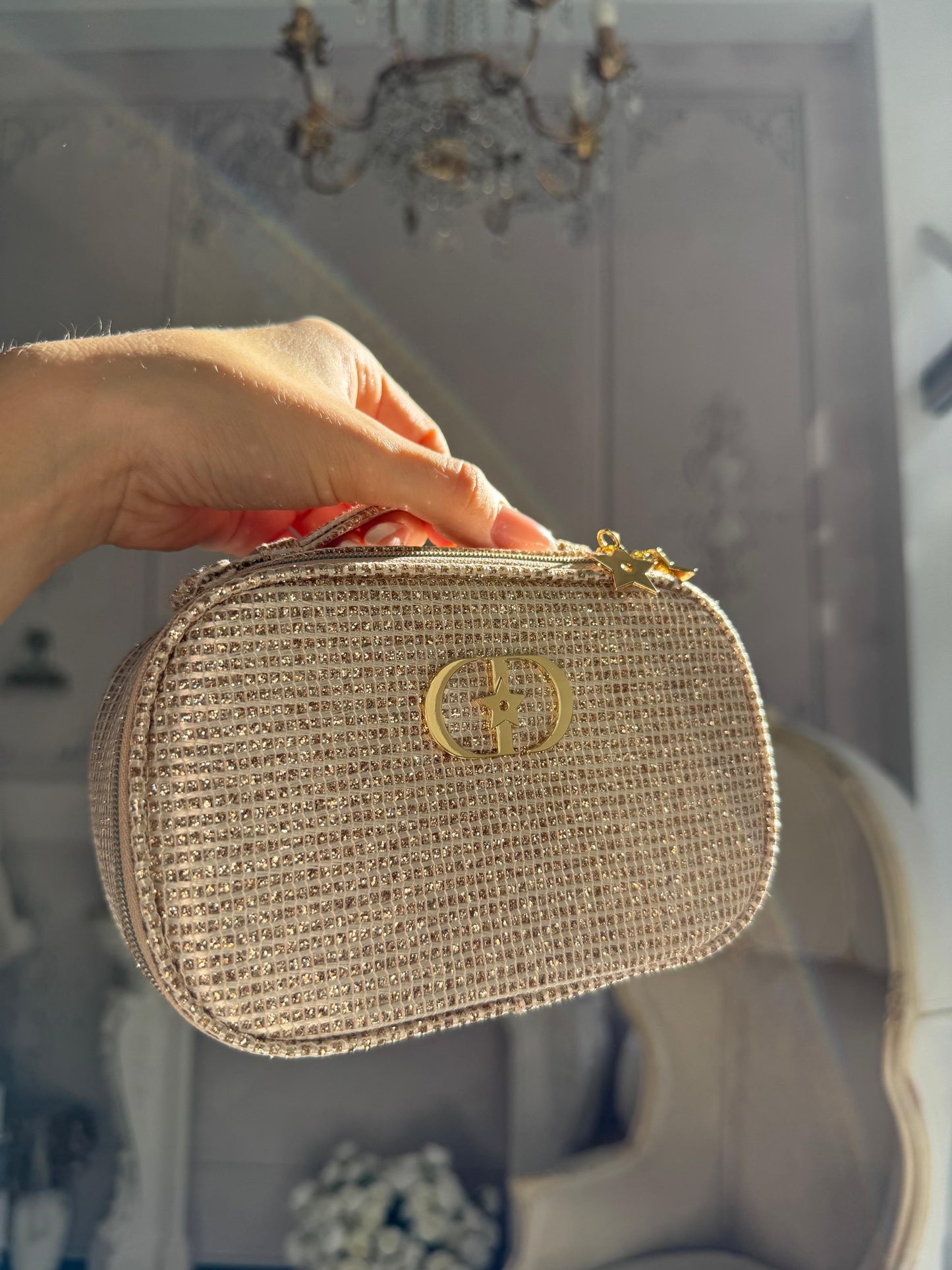 DIOR
Beauty Gold Pouch Gift