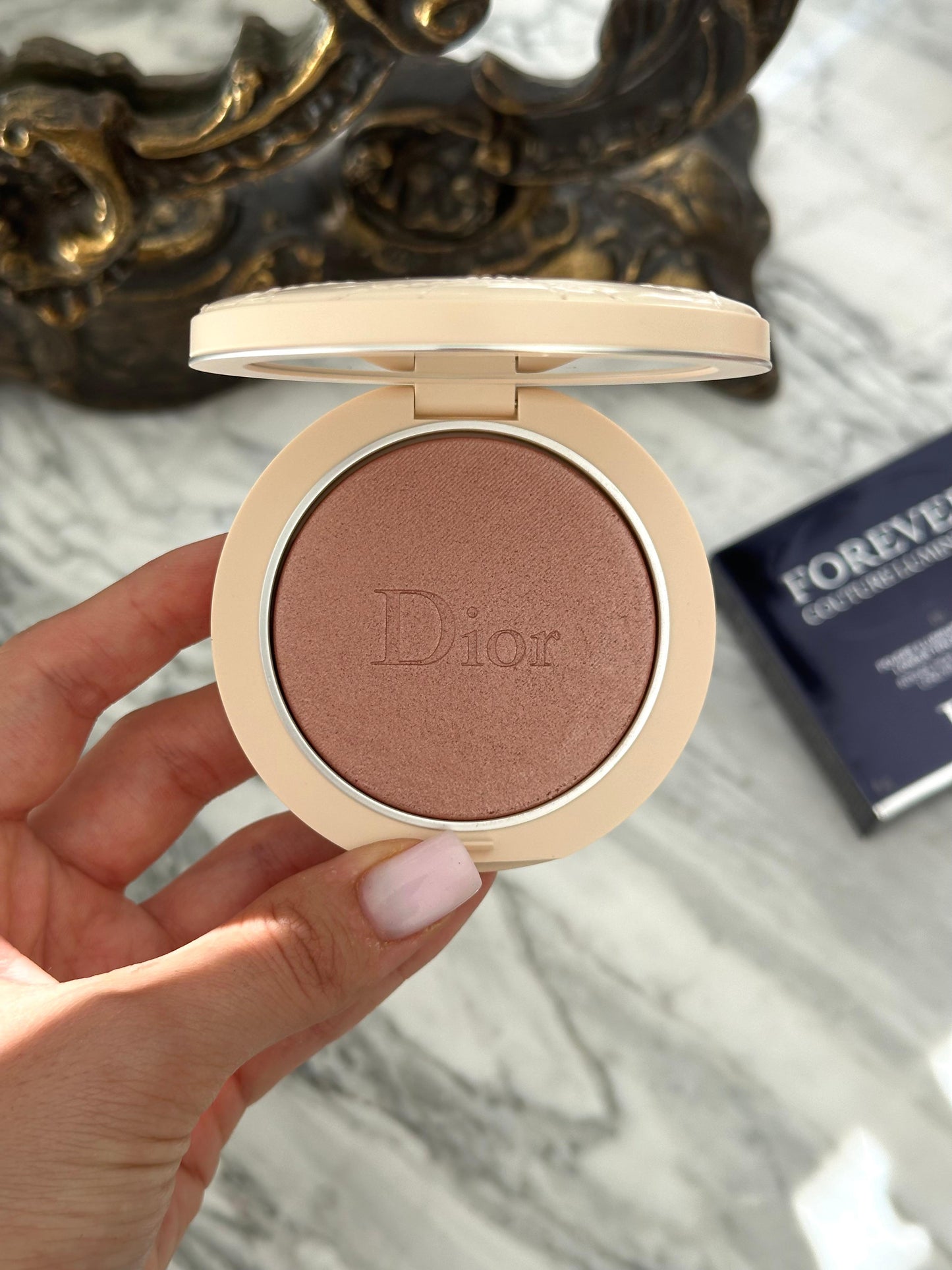 DIOR Forever Couture Luminizer
Longwear Highlighter