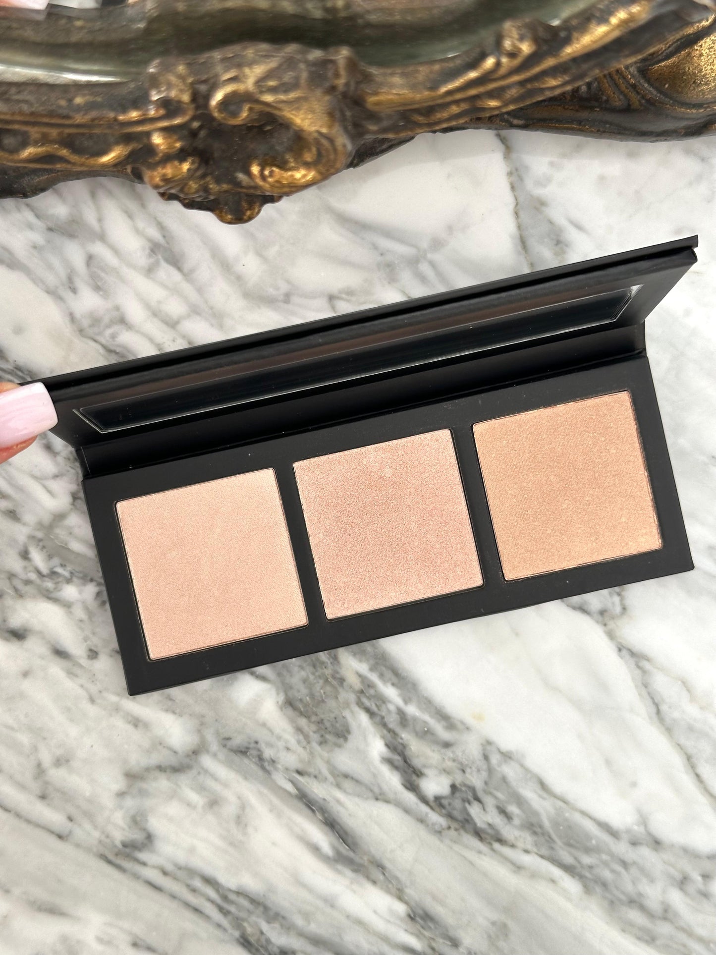 MAC Hyper Real Glow Palette / Flash + Awe