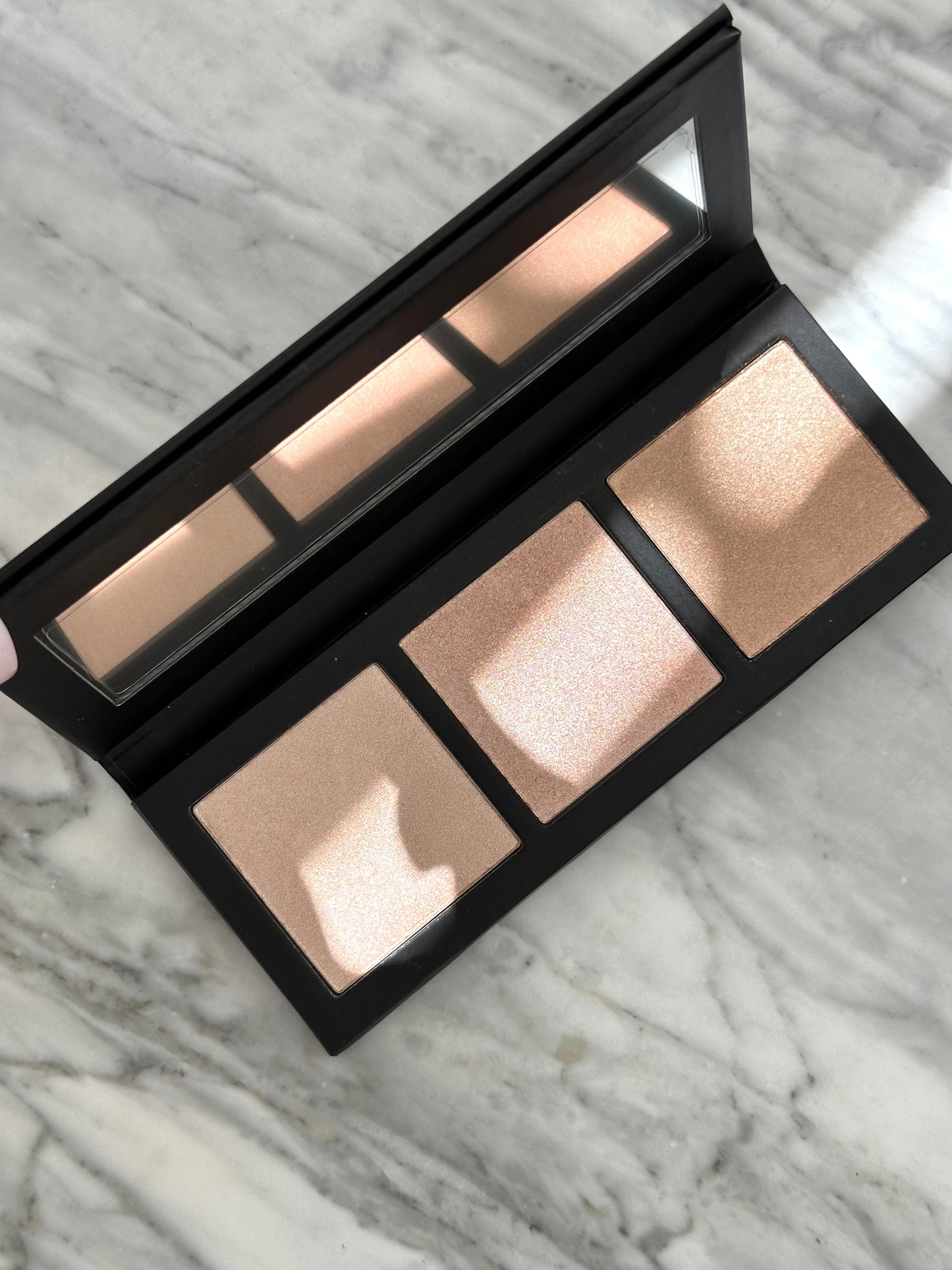 MAC Hyper Real Glow Palette / Flash + Awe