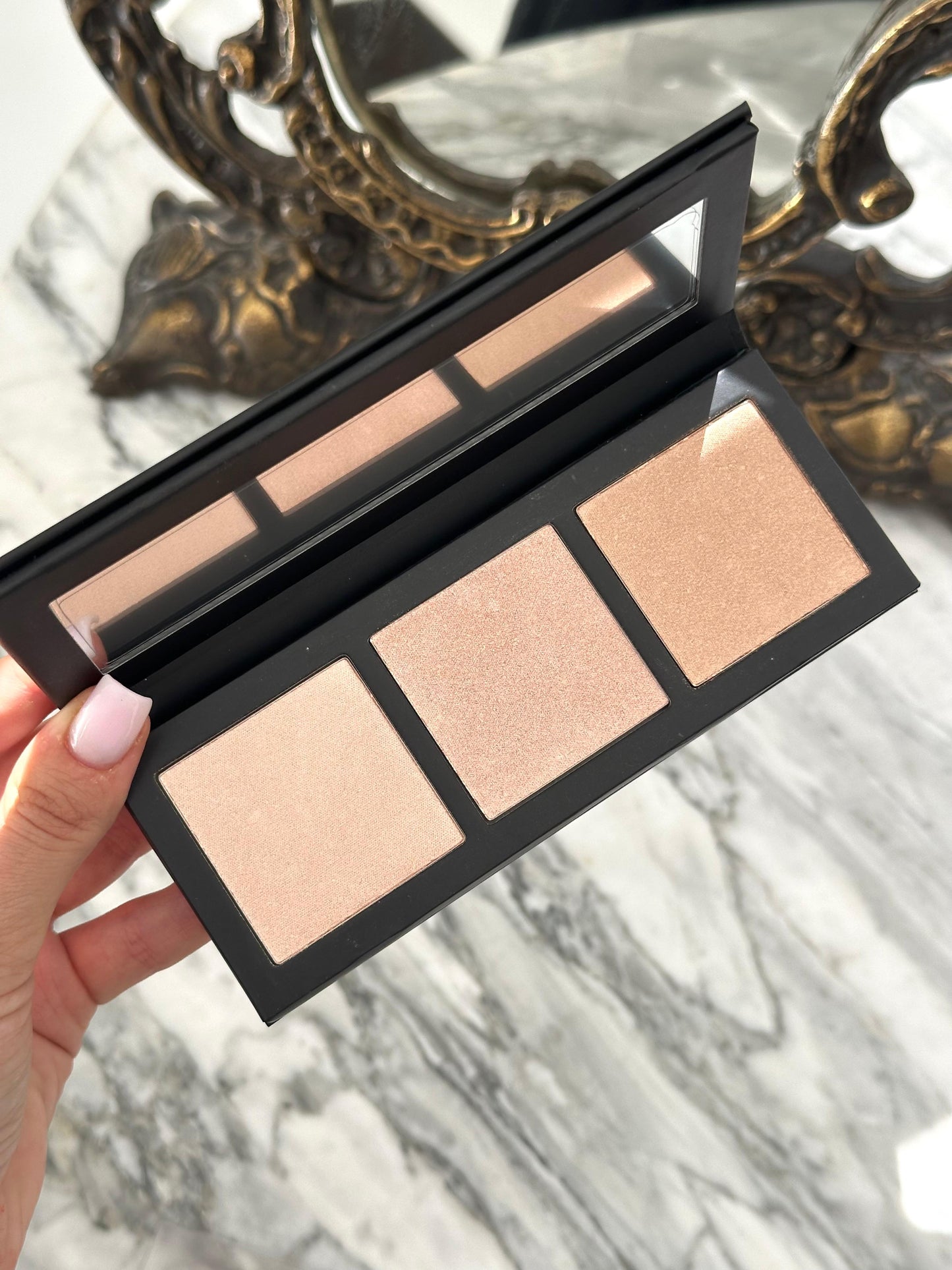 MAC Hyper Real Glow Palette / Flash + Awe