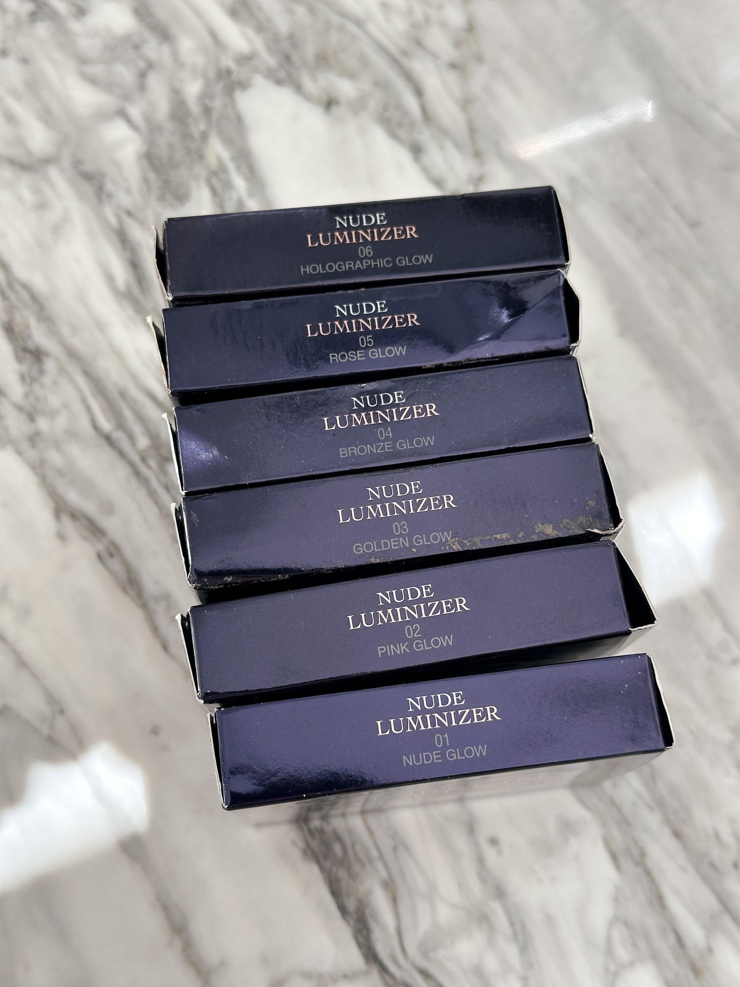 DIOR Diorskin Nude Luminizer
Highlighting Powder - Shimmering Pigments 06