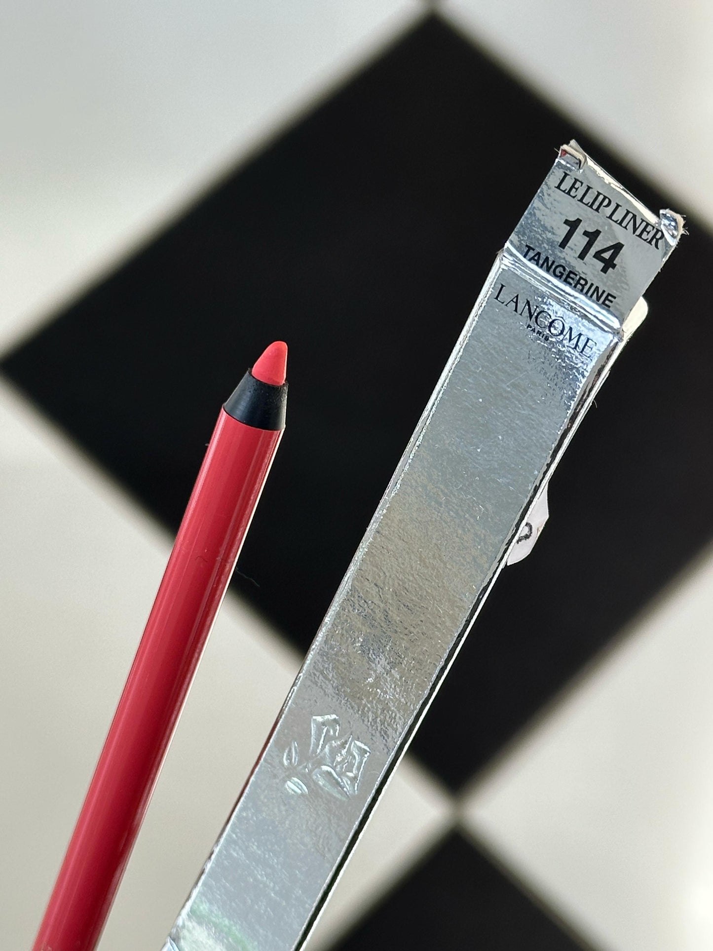 LANCÔME Le Lip Liner Pencil
Waterproof & Smudge-Resistant (114)