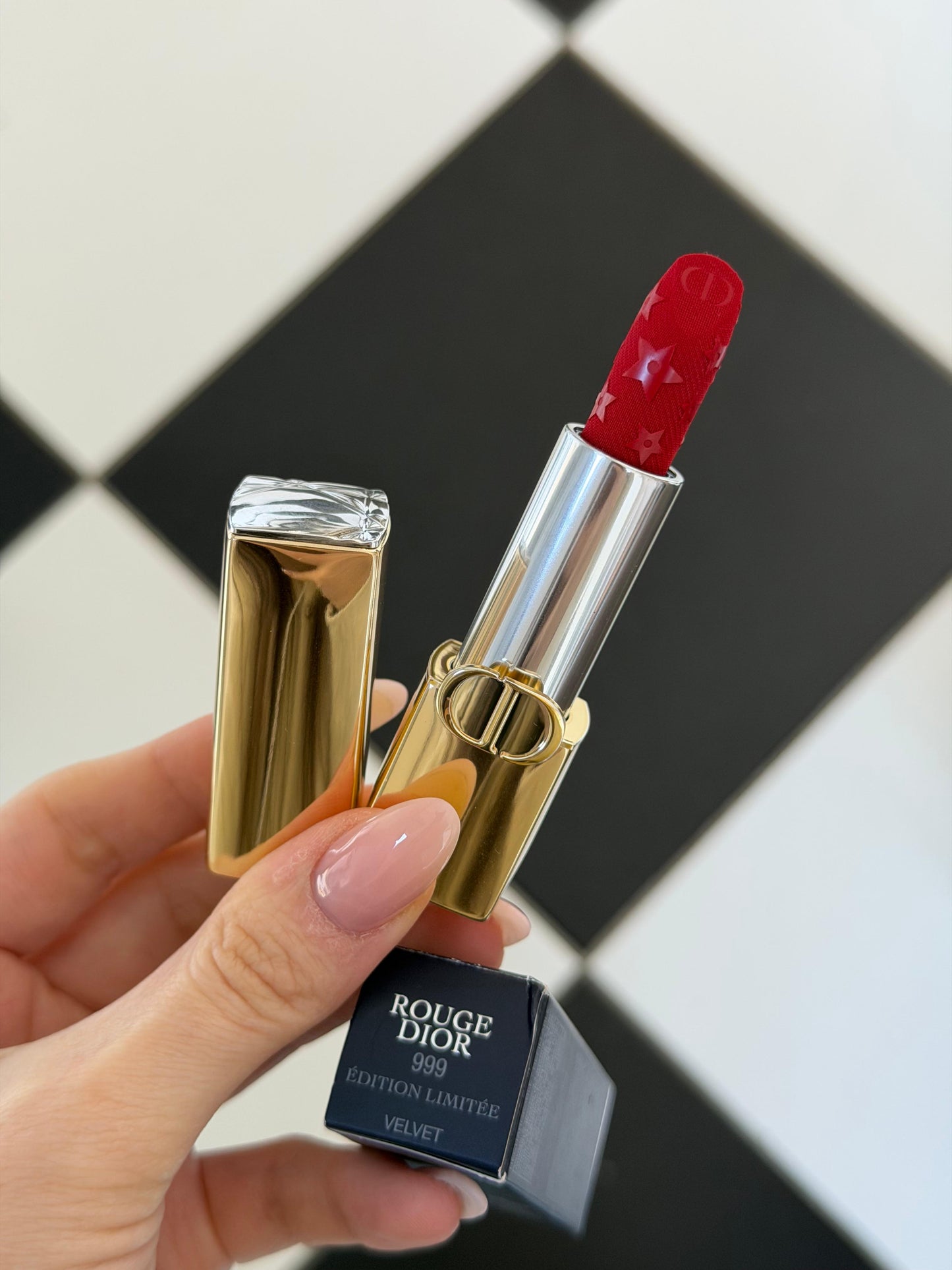 DIOR Rouge Dior - Limited Edition
Couture Color Lipstick (999 Velvet) - Hydrating and Longwearing