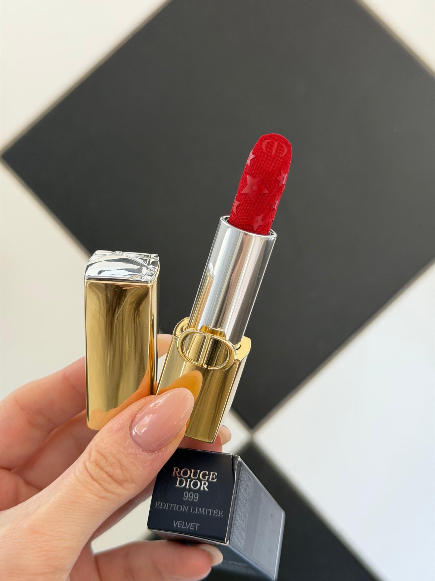 DIOR Rouge Dior - Limited Edition
Couture Color Lipstick (999 Velvet) - Hydrating and Longwearing