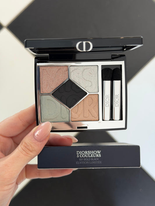 DIOR Diorshow 5 Couleurs - Limited Edition (931)
High-Color Eyeshadow Wardrobe - Longwear Creamy Powder Palette
