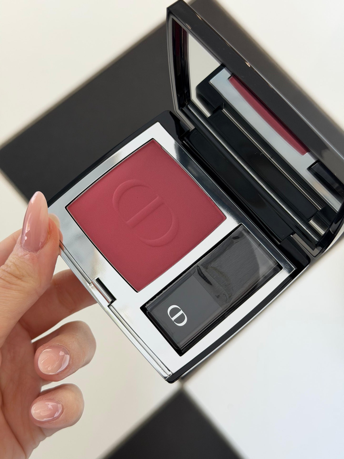 DIOR Rouge Blush Matte
Longwear Couture (962)
