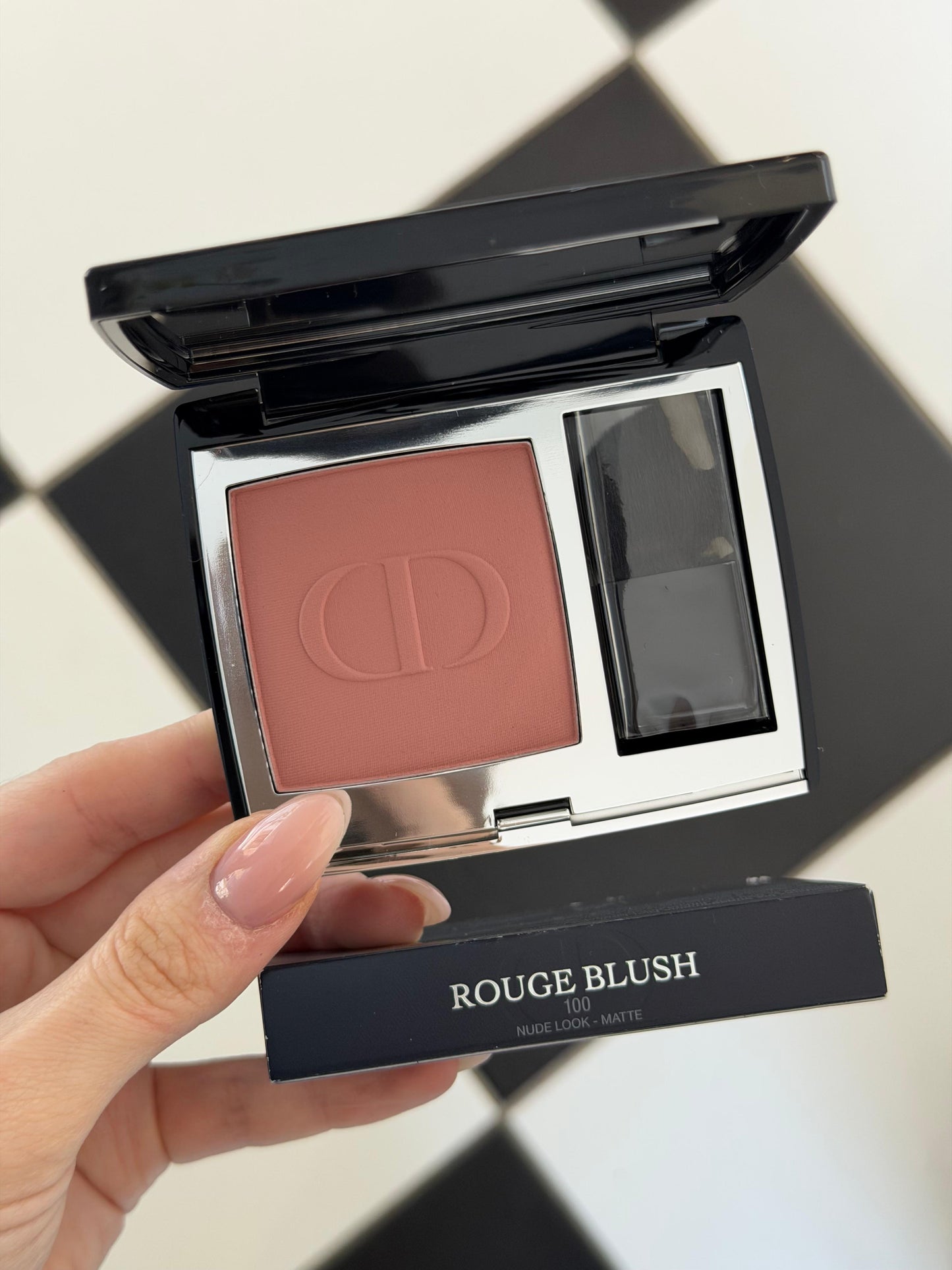 DIOR Rouge Blush Matte
Longwear Couture (100)