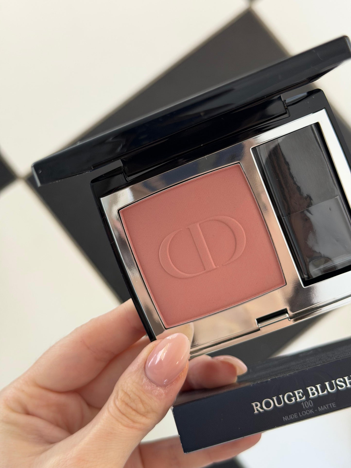 DIOR Rouge Blush Matte
Longwear Couture (100)