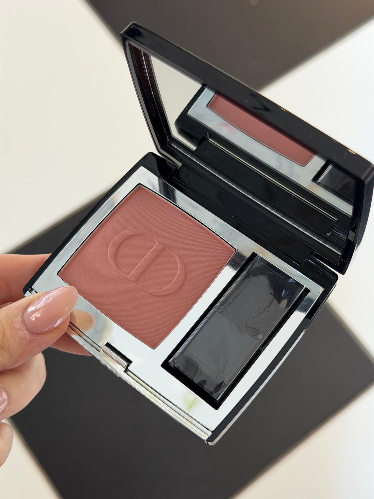 DIOR Rouge Blush Matte
Longwear Couture (100)