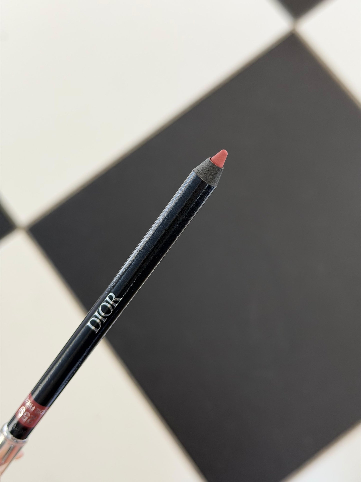 DIOR Rouge Dior Contour Lip Liner (259)
No-Transfer - Comfort and Long Wear