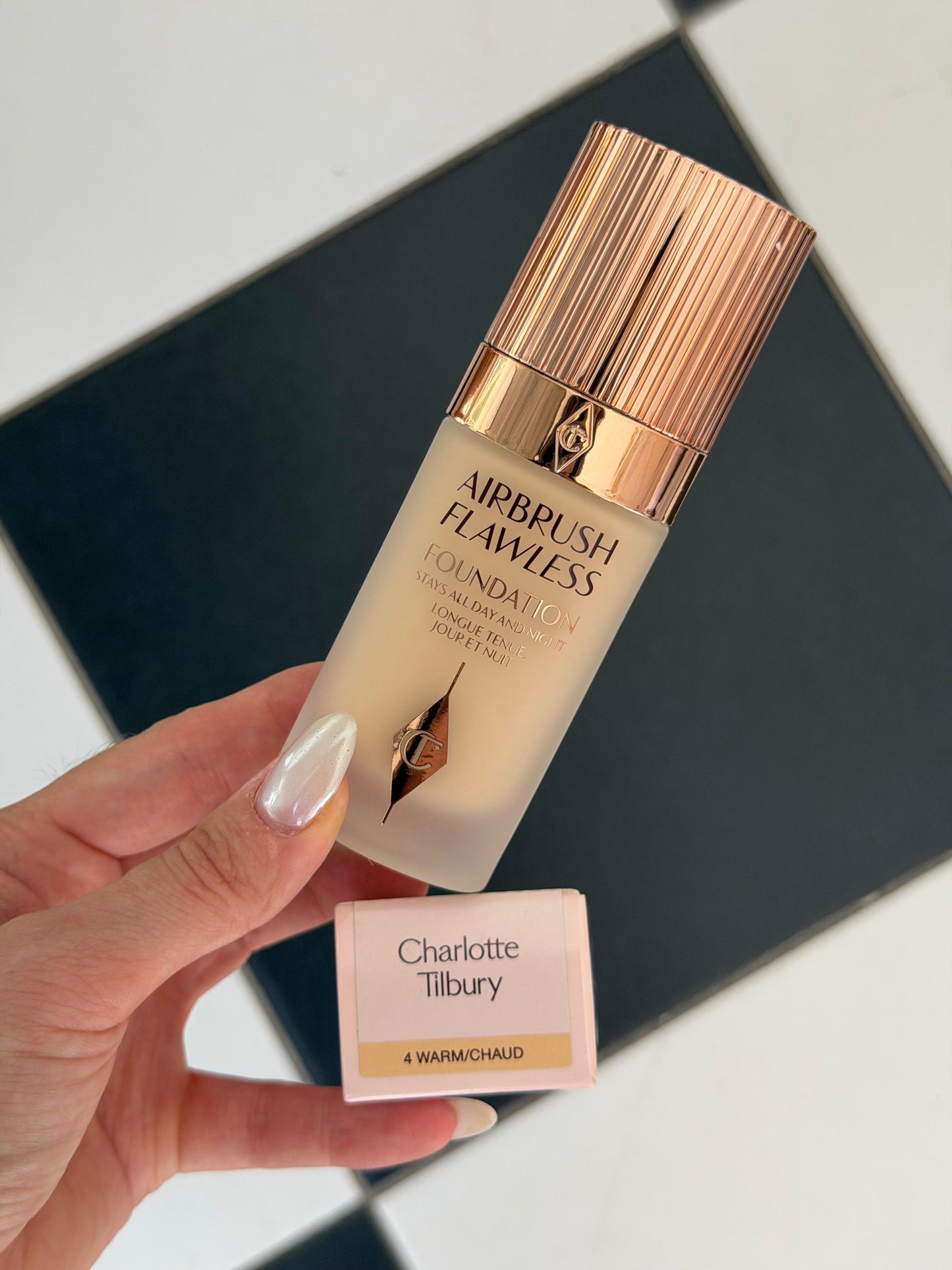 CHARLOTTE TILBURY Airbrush Flawless Foundation (4W) - Stays All Day And Night, Full Coverage