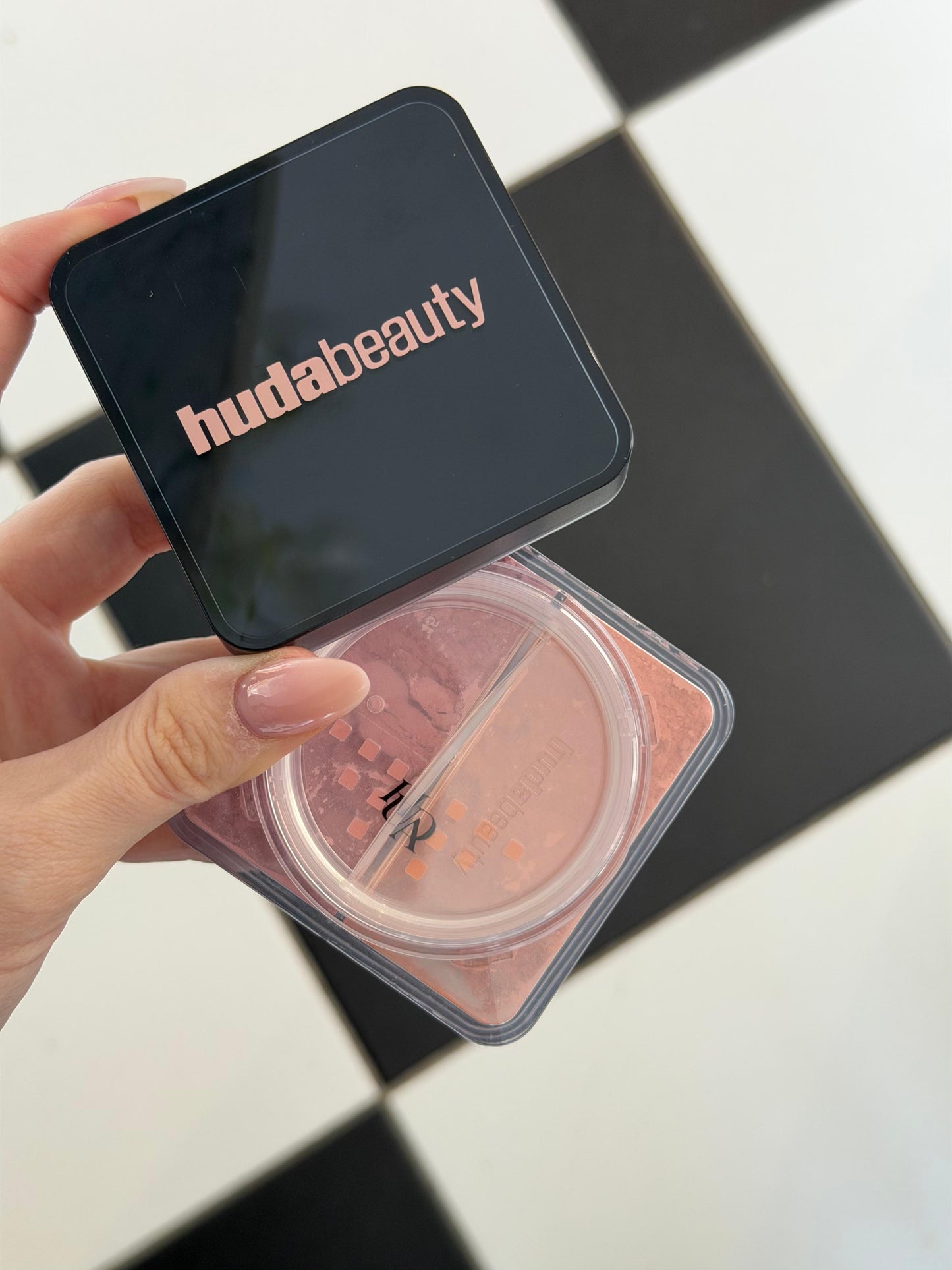 HUDA BEAUTY Easy Bake Duo Loose Baking & Setting Powder - Pink Pumpkin