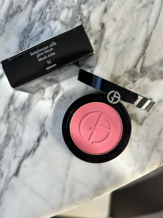 ARMANI Luminous Silk Glow Blush
Powder Blush For Natural Color & Glow 51